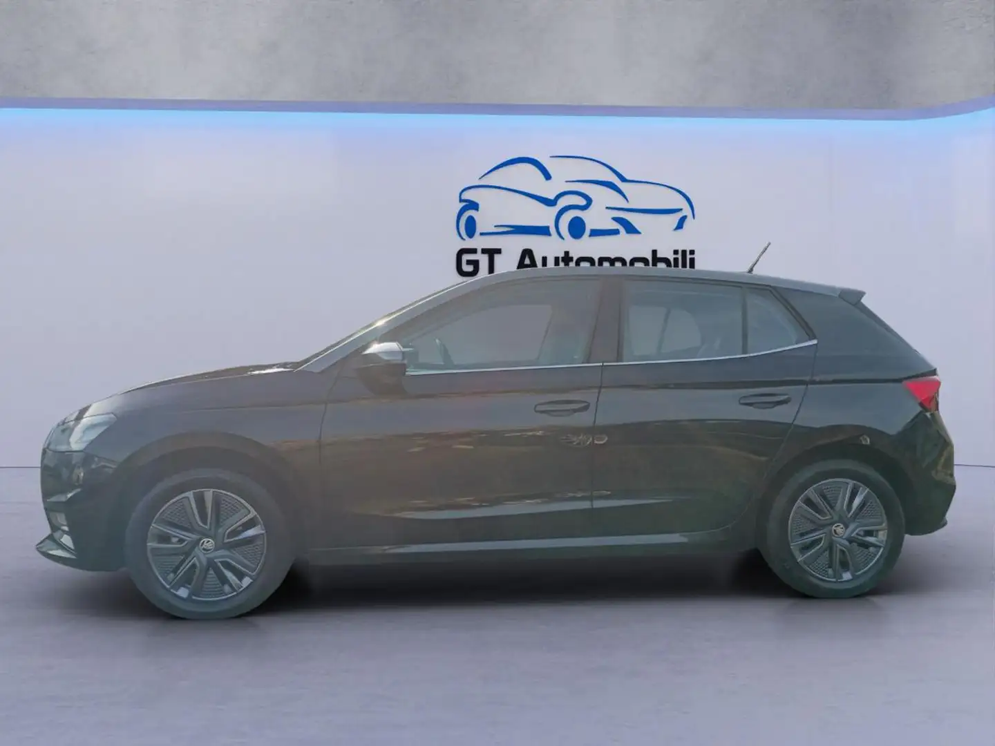 Skoda Fabia 1.0 MPI EVO 80 CV Style Zwart - 2