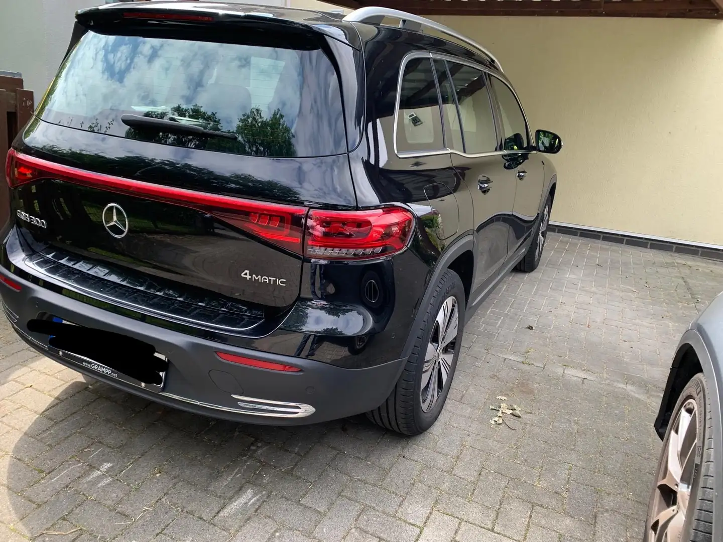 Mercedes-Benz EQB 300 EQB 300 4Matic (243.608) Negro - 1