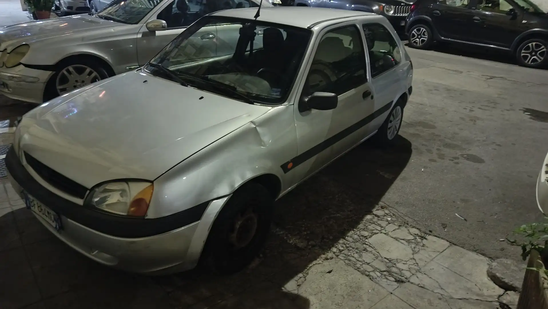 Ford Fiesta 3p 1.2 16v Ambiente - 1