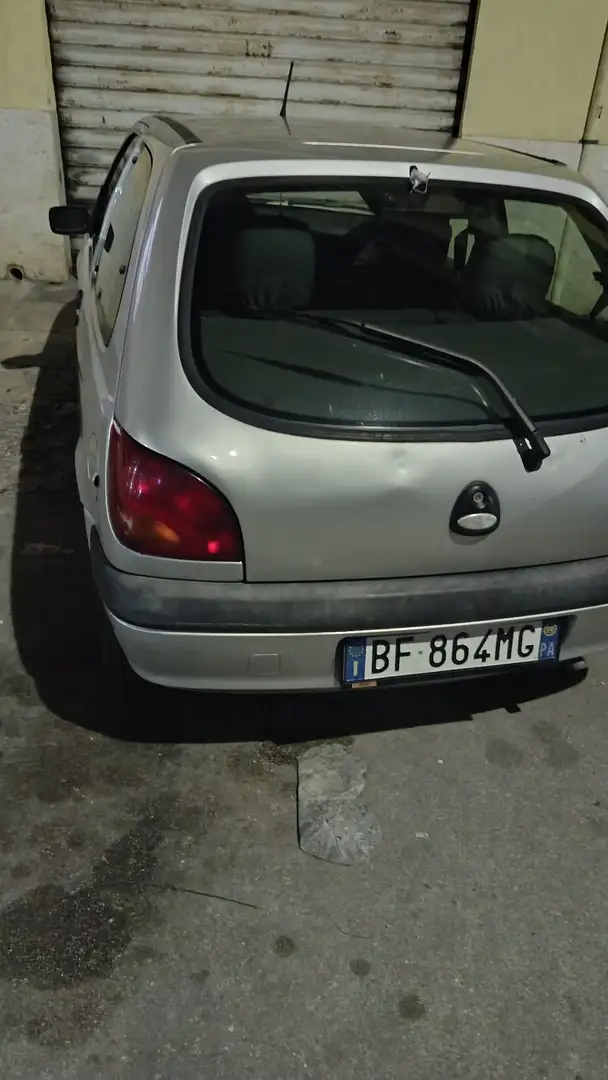 Ford Fiesta 3p 1.2 16v Ambiente - 2