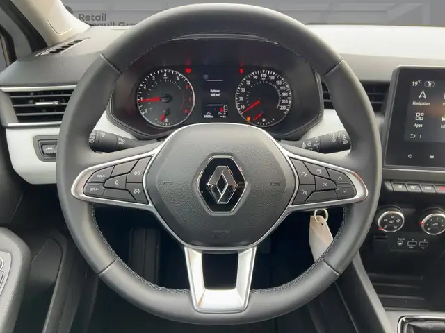 Renault Clio view 11