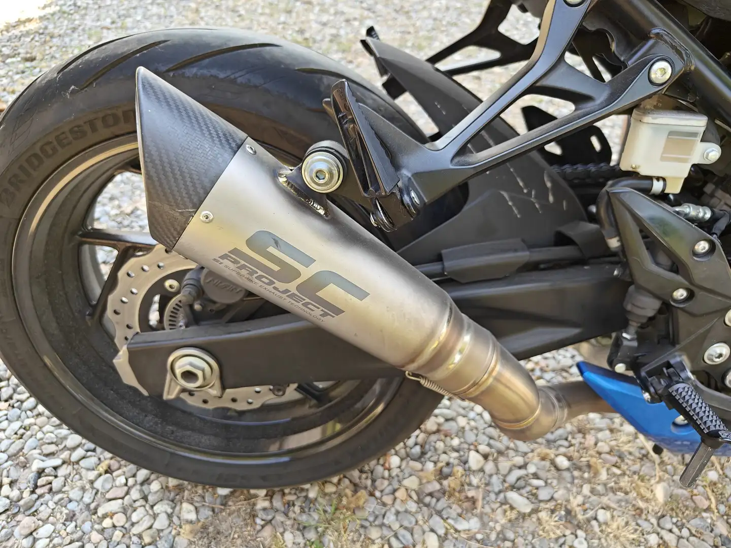 Suzuki GSX-S 750 plava - 1