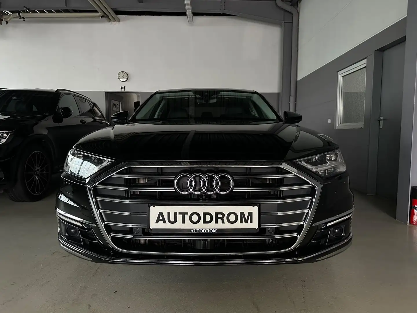 Audi A8 60e TFSI L quattro/Matrix/Pano/ 360°/B&O Schwarz - 2