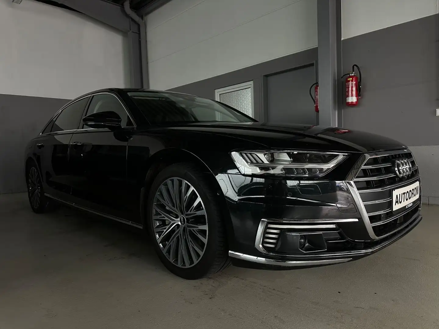 Audi A8 60e TFSI L quattro/Matrix/Pano/ 360°/B&O Schwarz - 1