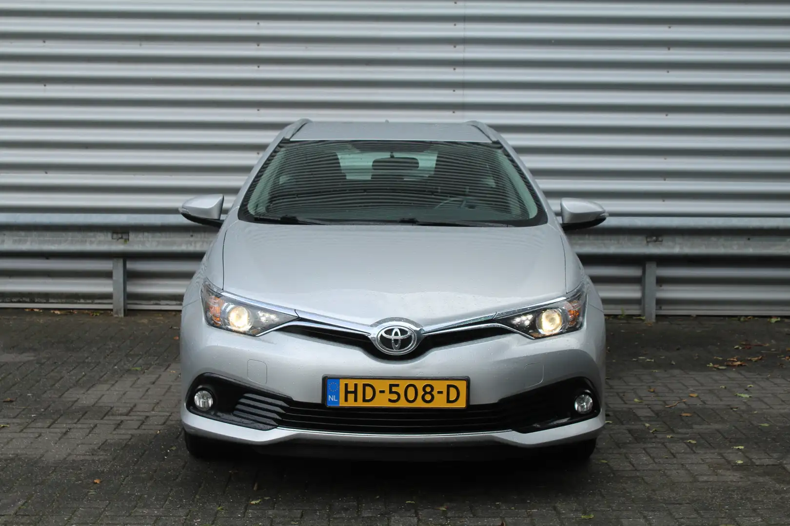Toyota Auris Touring Sports 1.2T 116pk Aspiration NL-Auto NAP C Grijs - 2