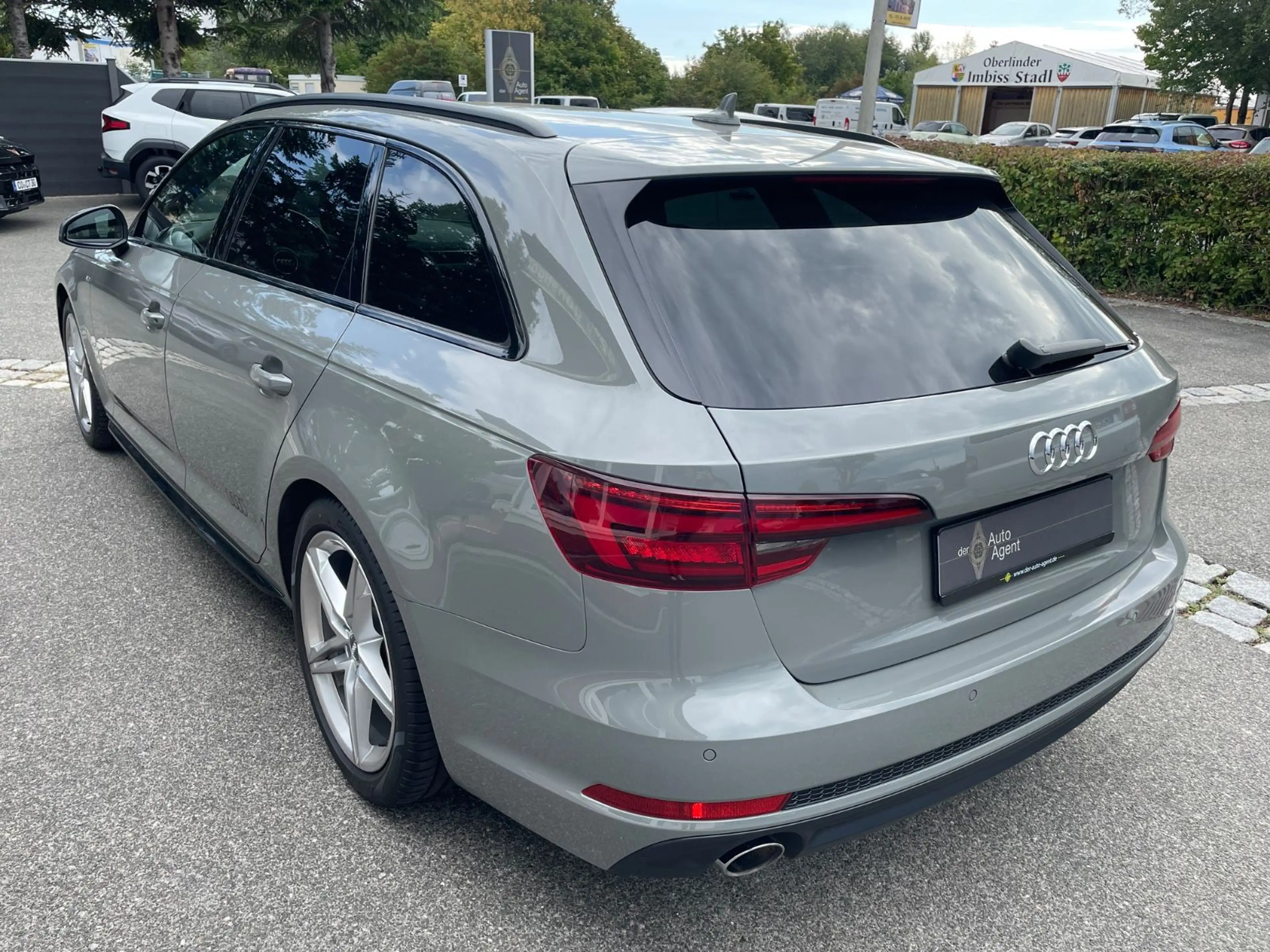 Audi A4 Avant S line Sport Plus/Black/AHK/169mtl. — photo 3