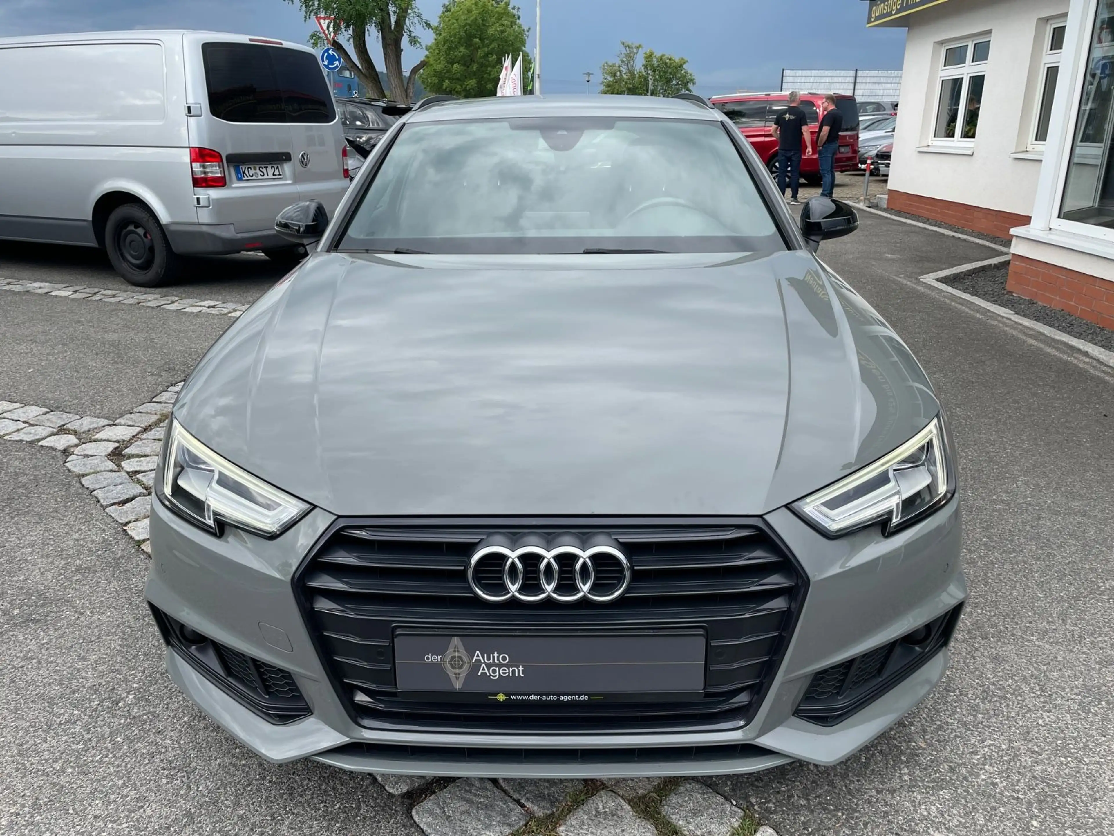 Audi A4 Avant S line Sport Plus/Black/AHK/169mtl. — photo 8