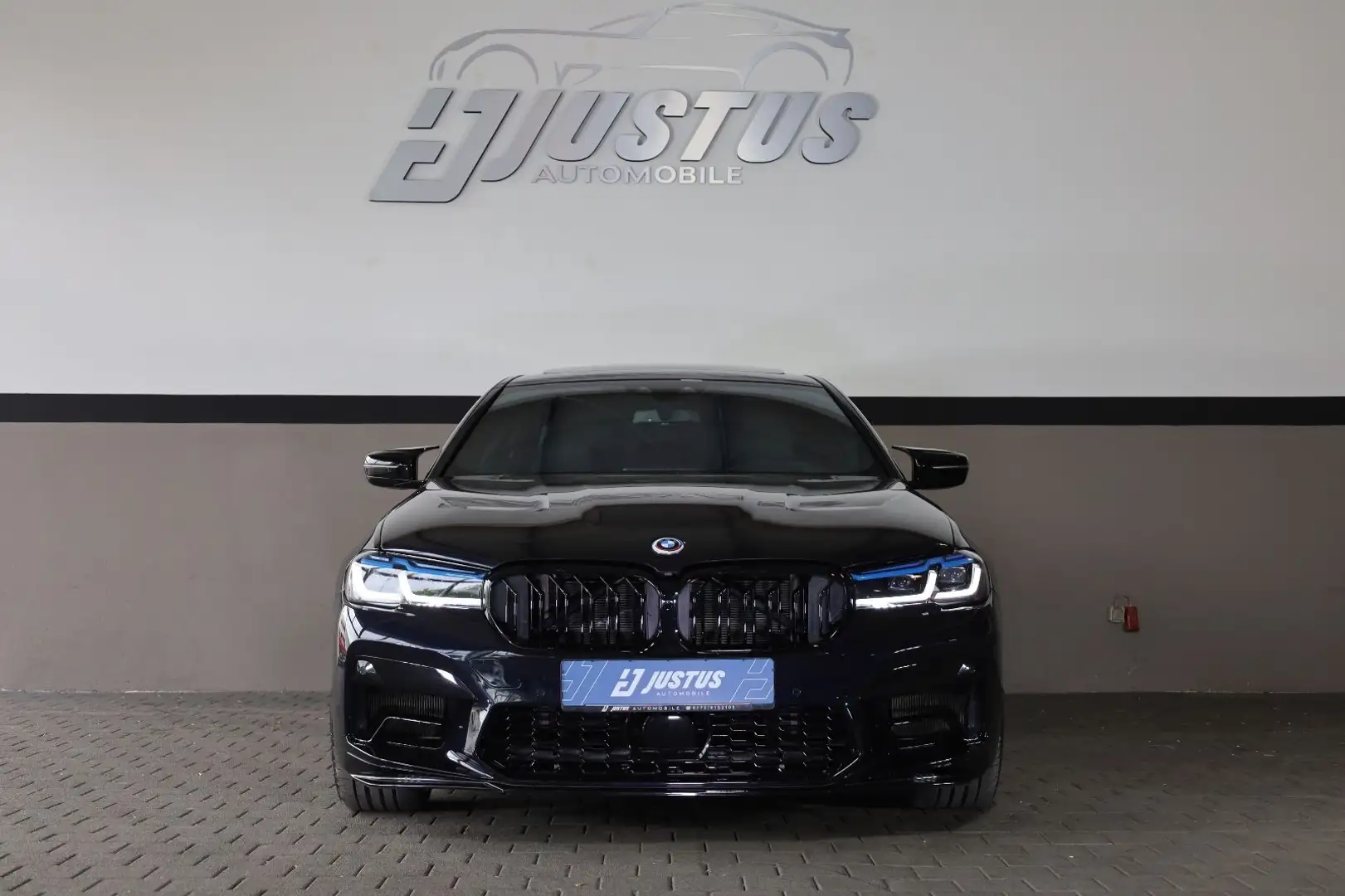 BMW 550 i xDrive/M/M5Optik/TOTW/4xSHZ/LHZ/HK/SBD/R20 Negro - 2