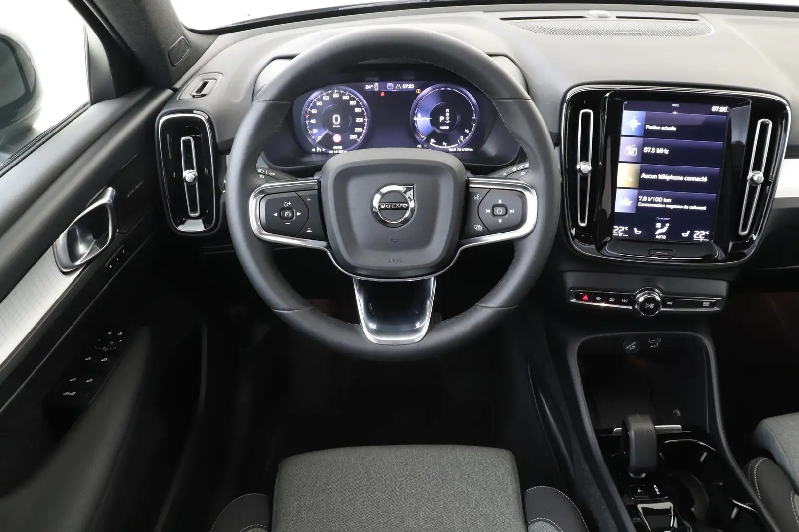 Volvo XC40 T4 RECHARGE PLUS DARK -PANO.DAK|HARMAN/KARDON|POWE Grijs - 2