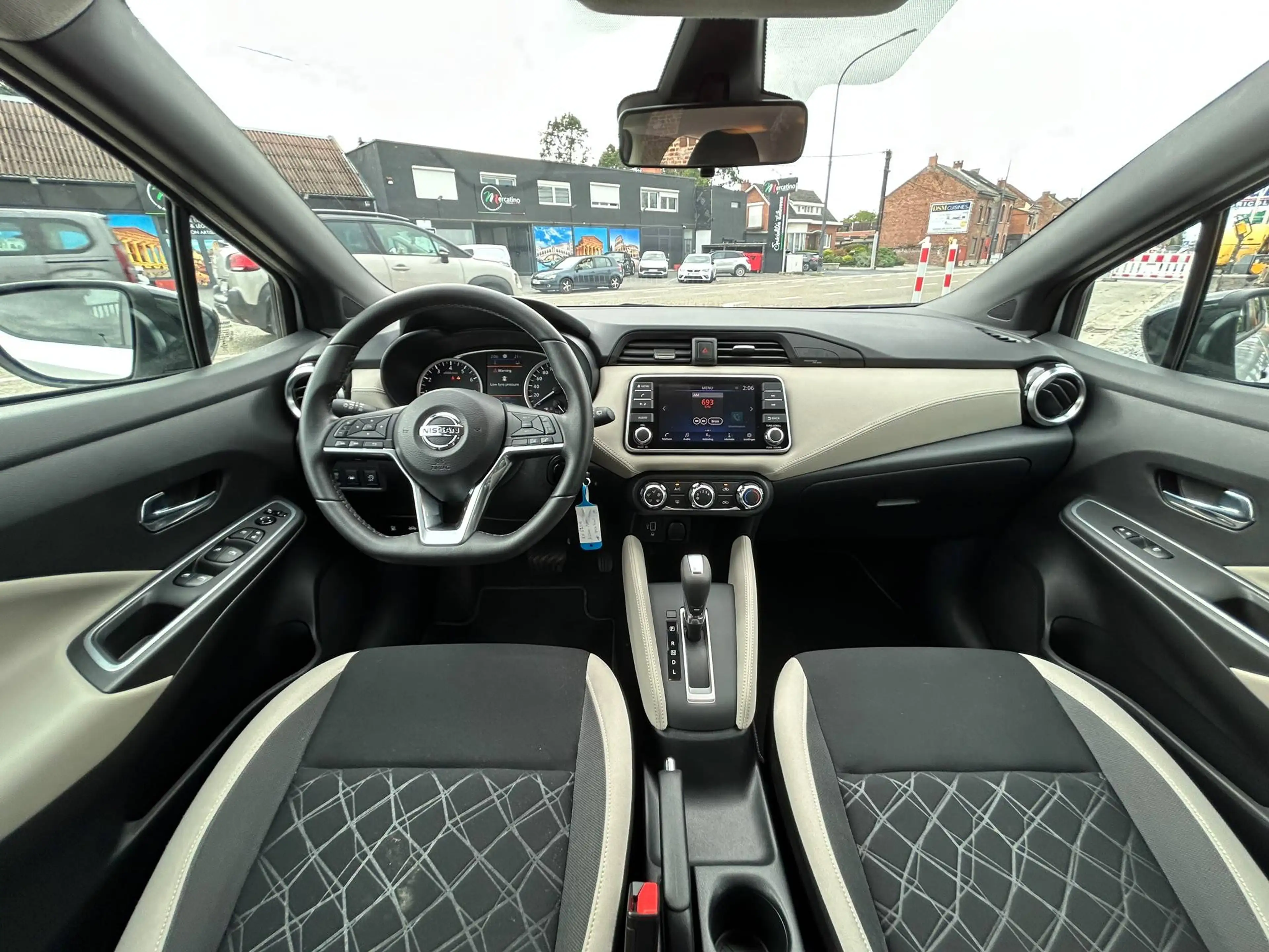 Nissan Micra Micra 1.0 IG-T N-Design Xtronic - Faible km - Boite automatique — photo 9