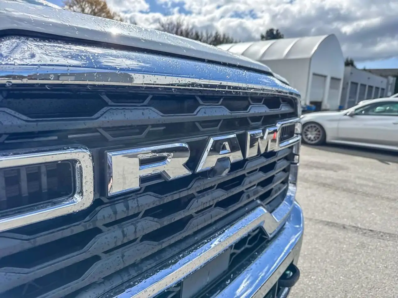 RAM 3500 снимка RAM 3500