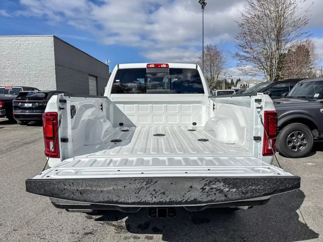 RAM 3500 снимка RAM 3500