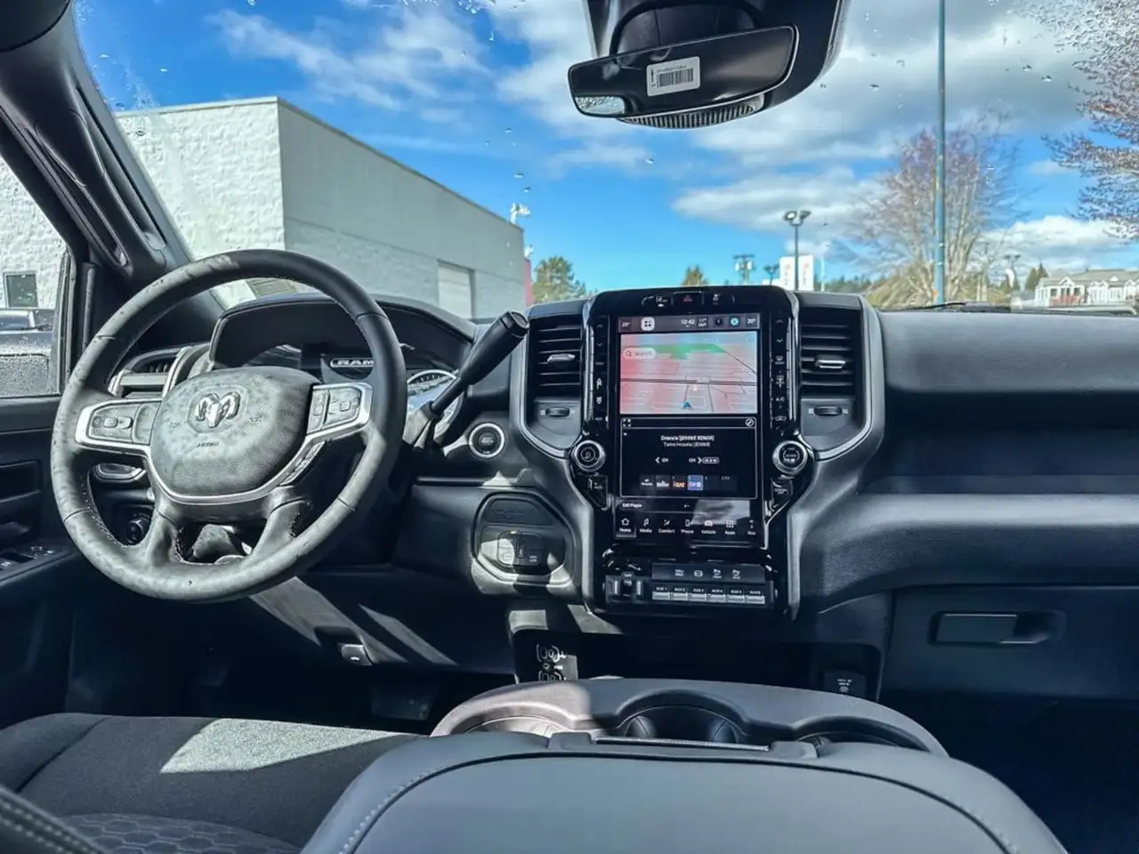 RAM 3500 снимка RAM 3500