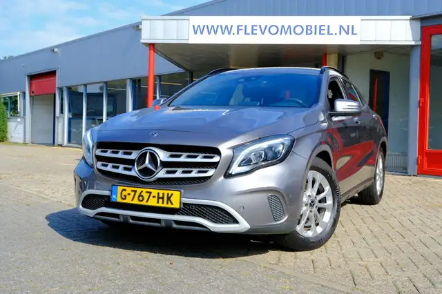 Mercedes-Benz GLA 180 Business Solution Limited Aut.|Navi|Clima|Aut.|LMV