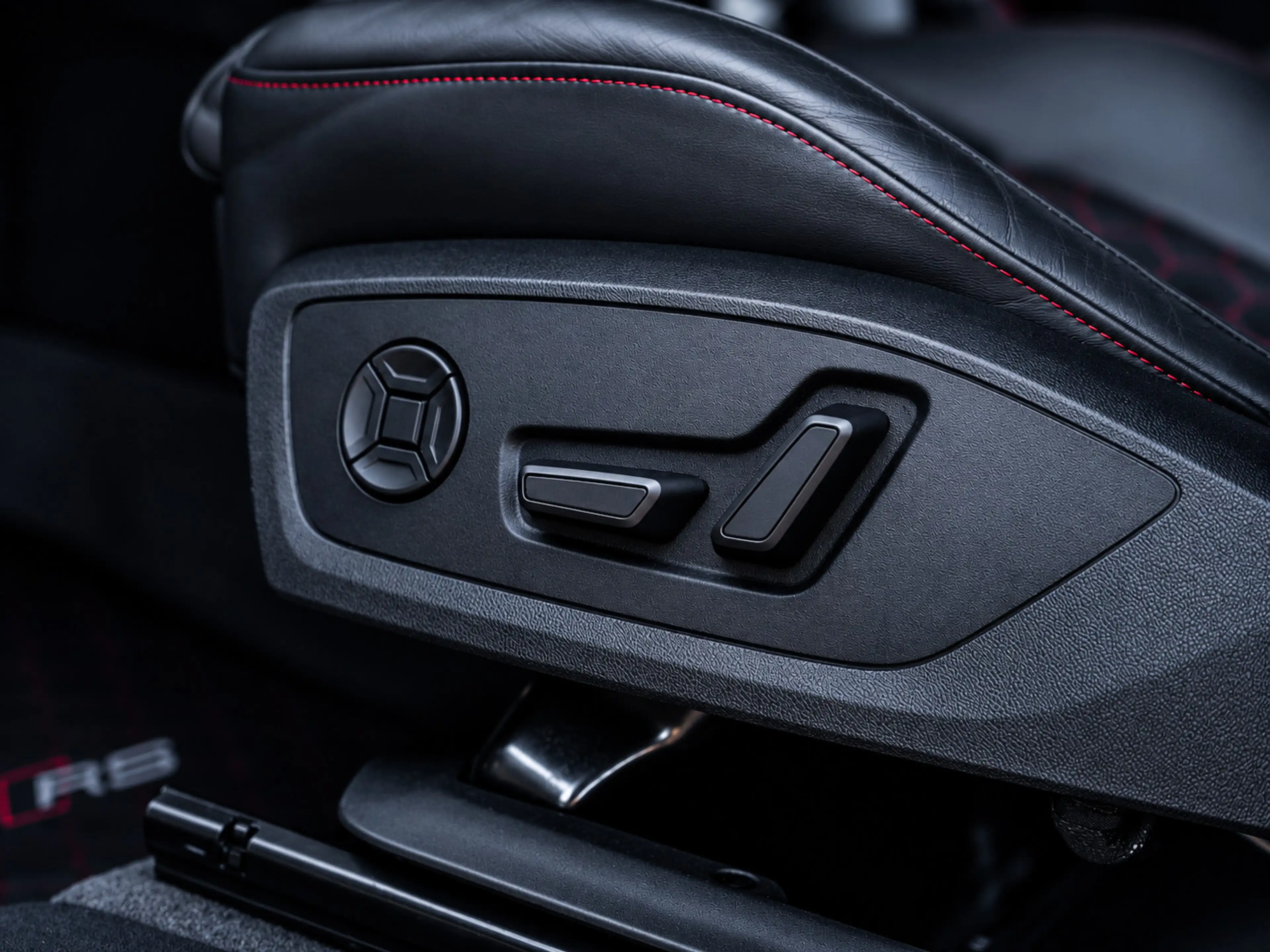 Audi RS Q3 RS Q3 2.5 TFSI — photo 13