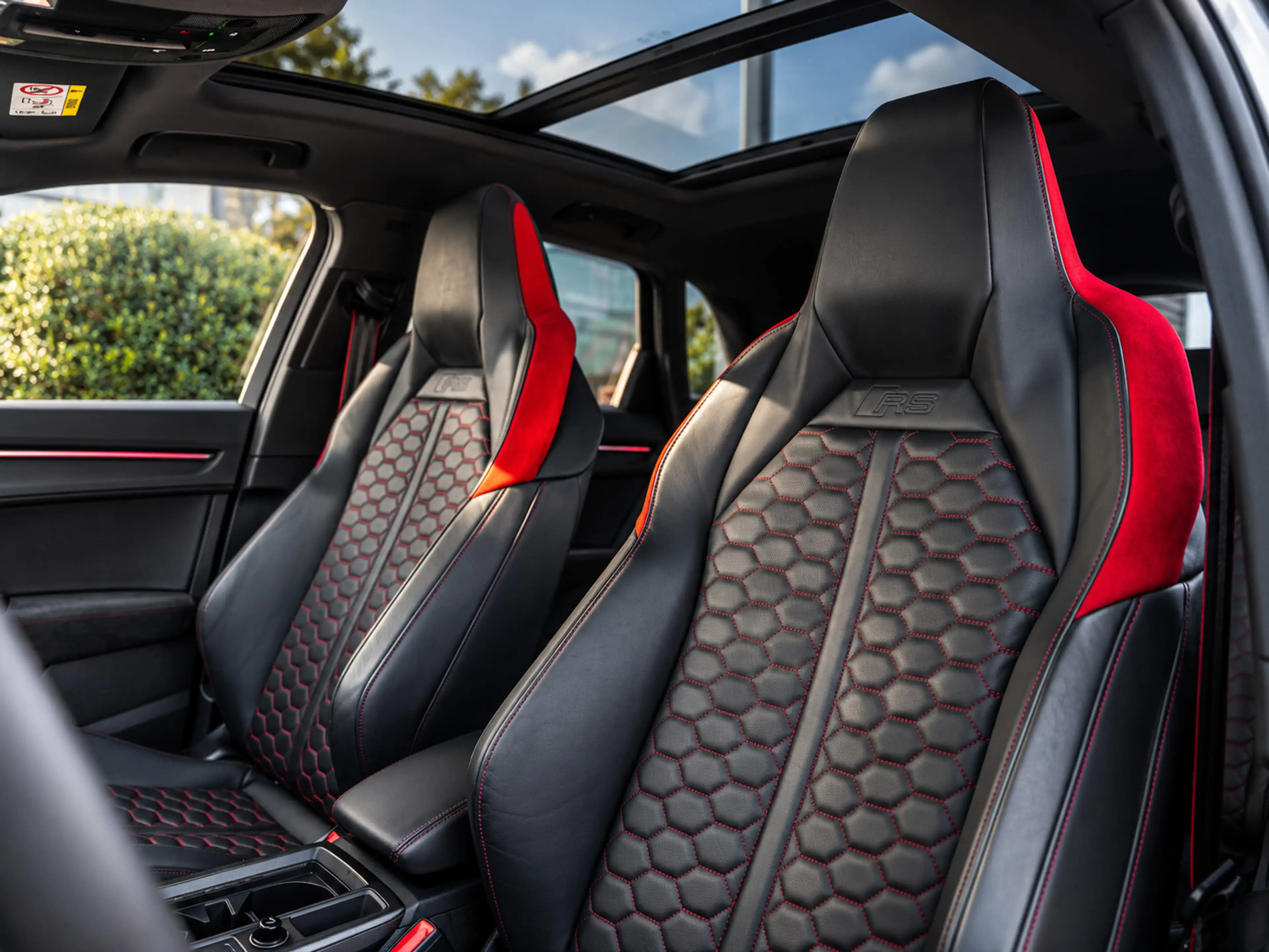 Audi RS Q3 RS Q3 2.5 TFSI — photo 14