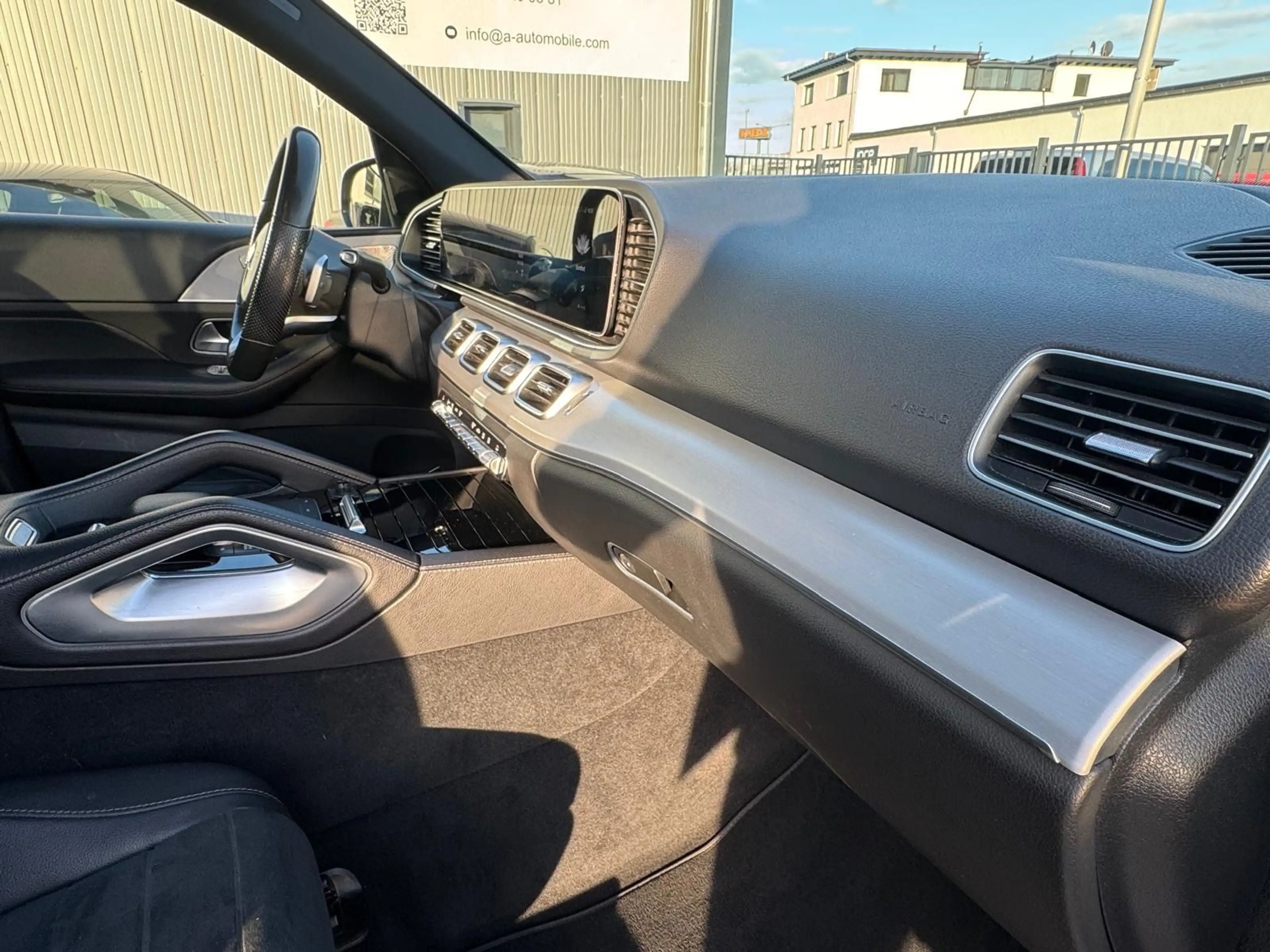 Mercedes-Benz GLE 350 de 4Matic *AMG Line*Pano*Air Matic* — photo 14