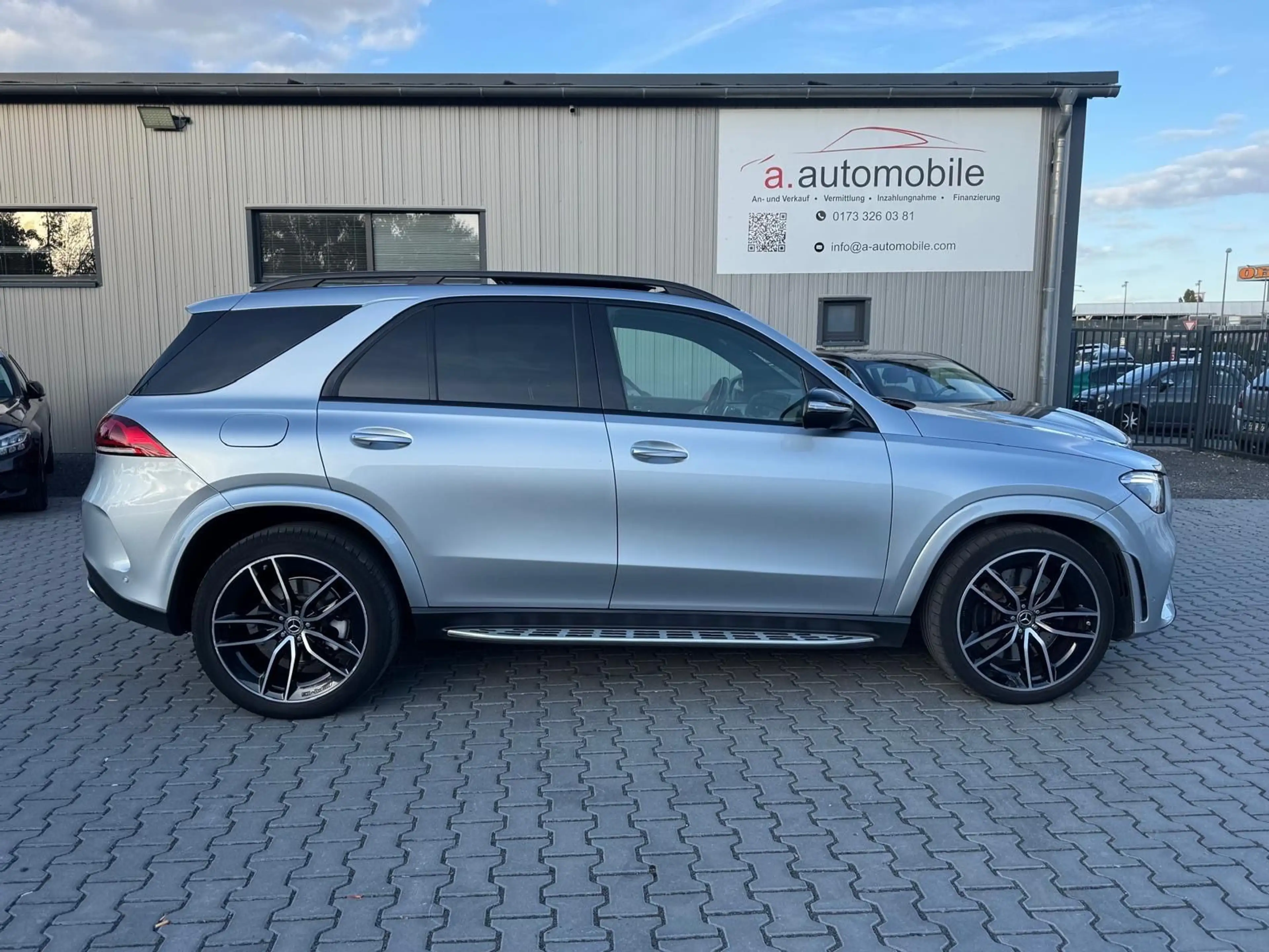 Mercedes-Benz GLE 350 de 4Matic *AMG Line*Pano*Air Matic* — photo 6