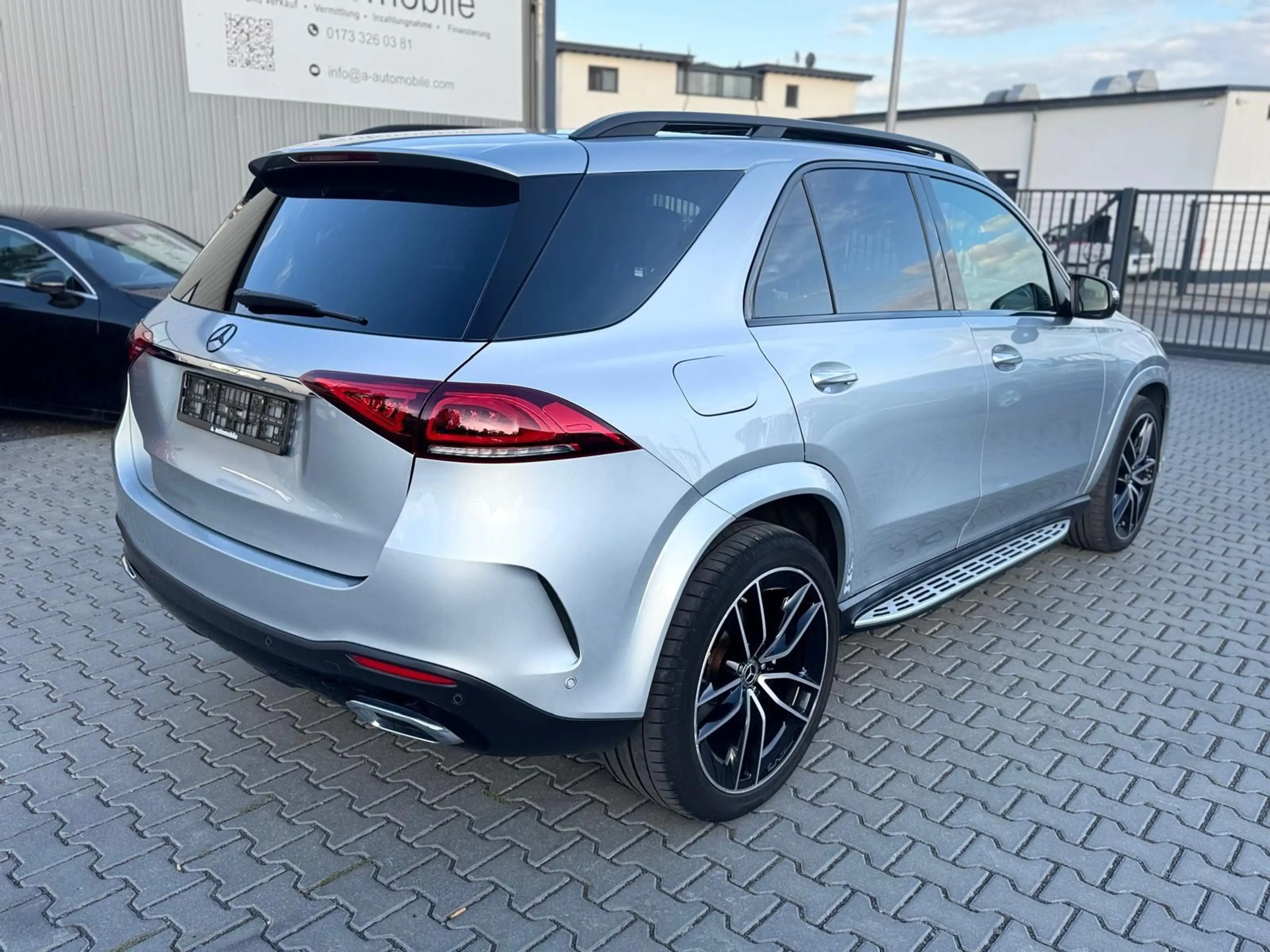 Mercedes-Benz GLE 350 de 4Matic *AMG Line*Pano*Air Matic* — photo 5