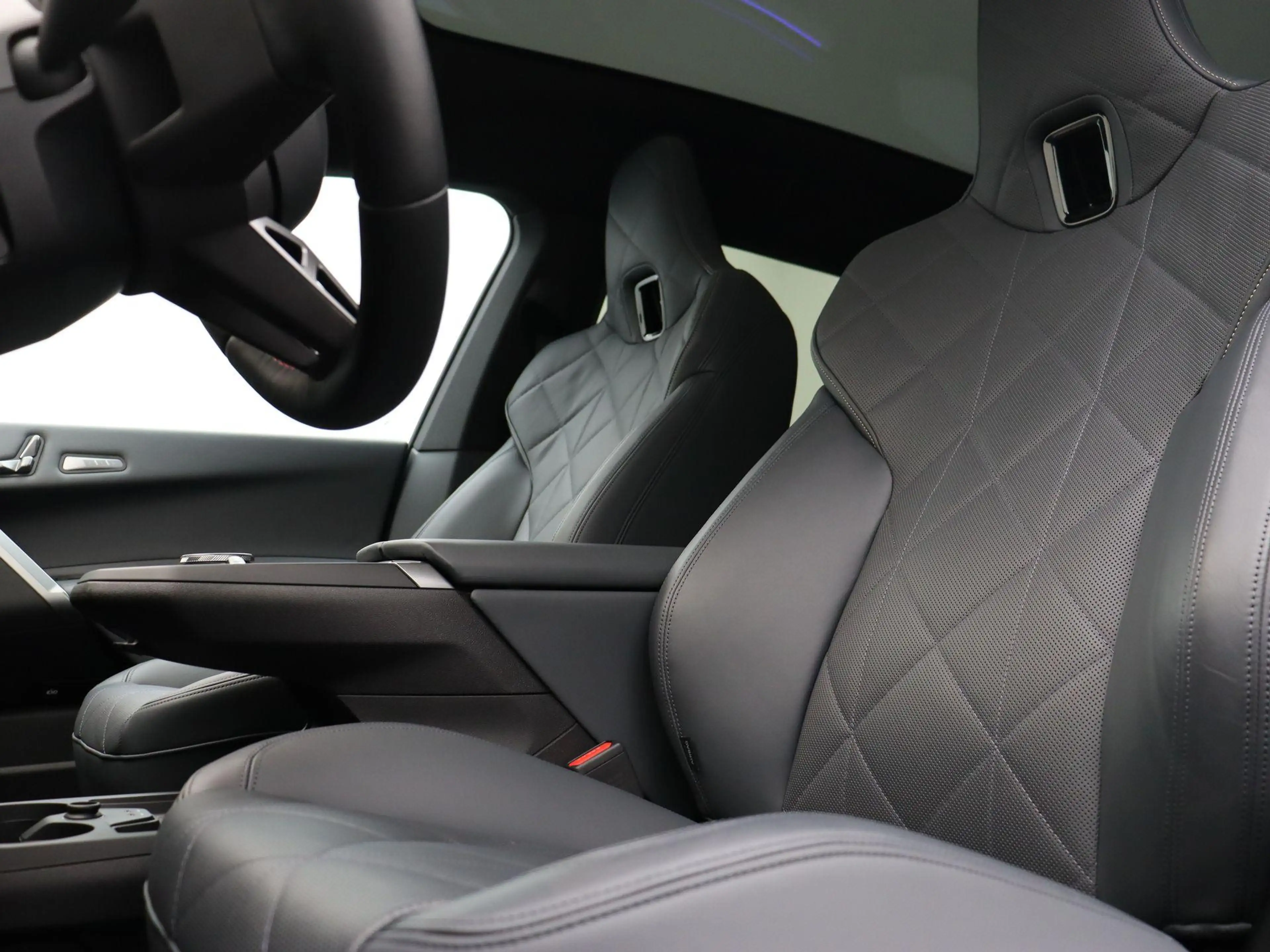 BMW iX xDrive M70 M Sportpakket | Comfort Pack | Innovati — photo 11