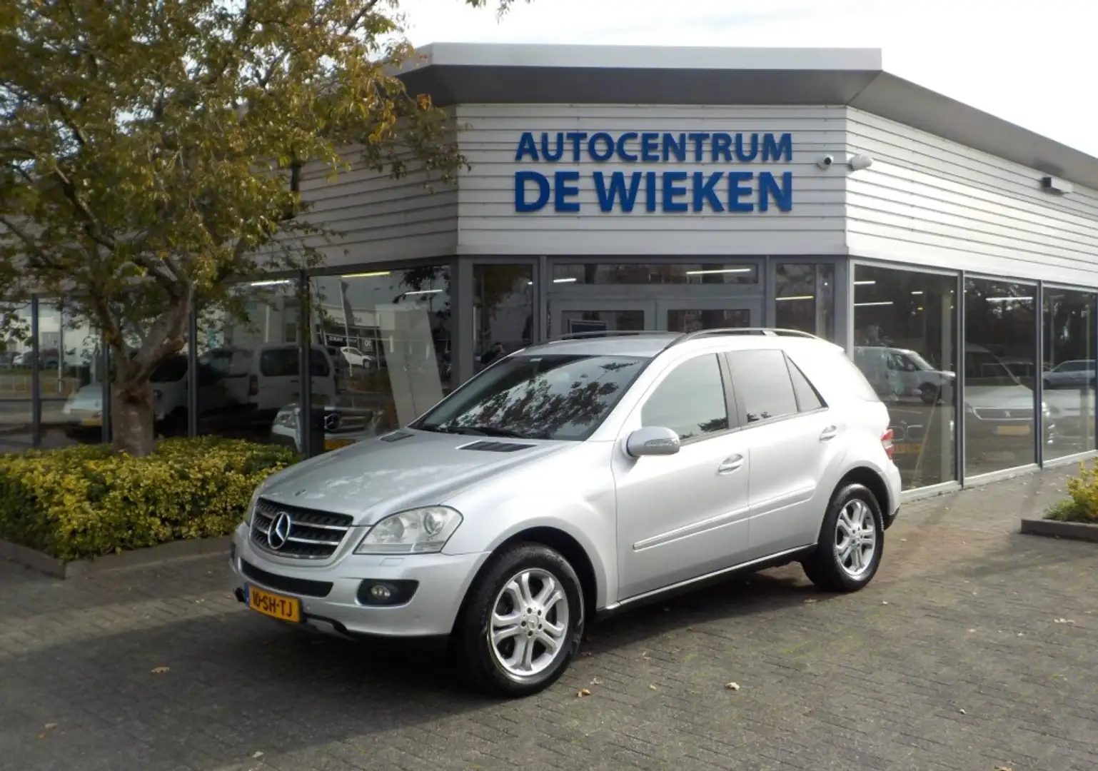 Mercedes-Benz ML 320 320 CDI V6 CLIMA LEDEREN BEKLEDING NAVI TREKHAAK Y Grijs - 1
