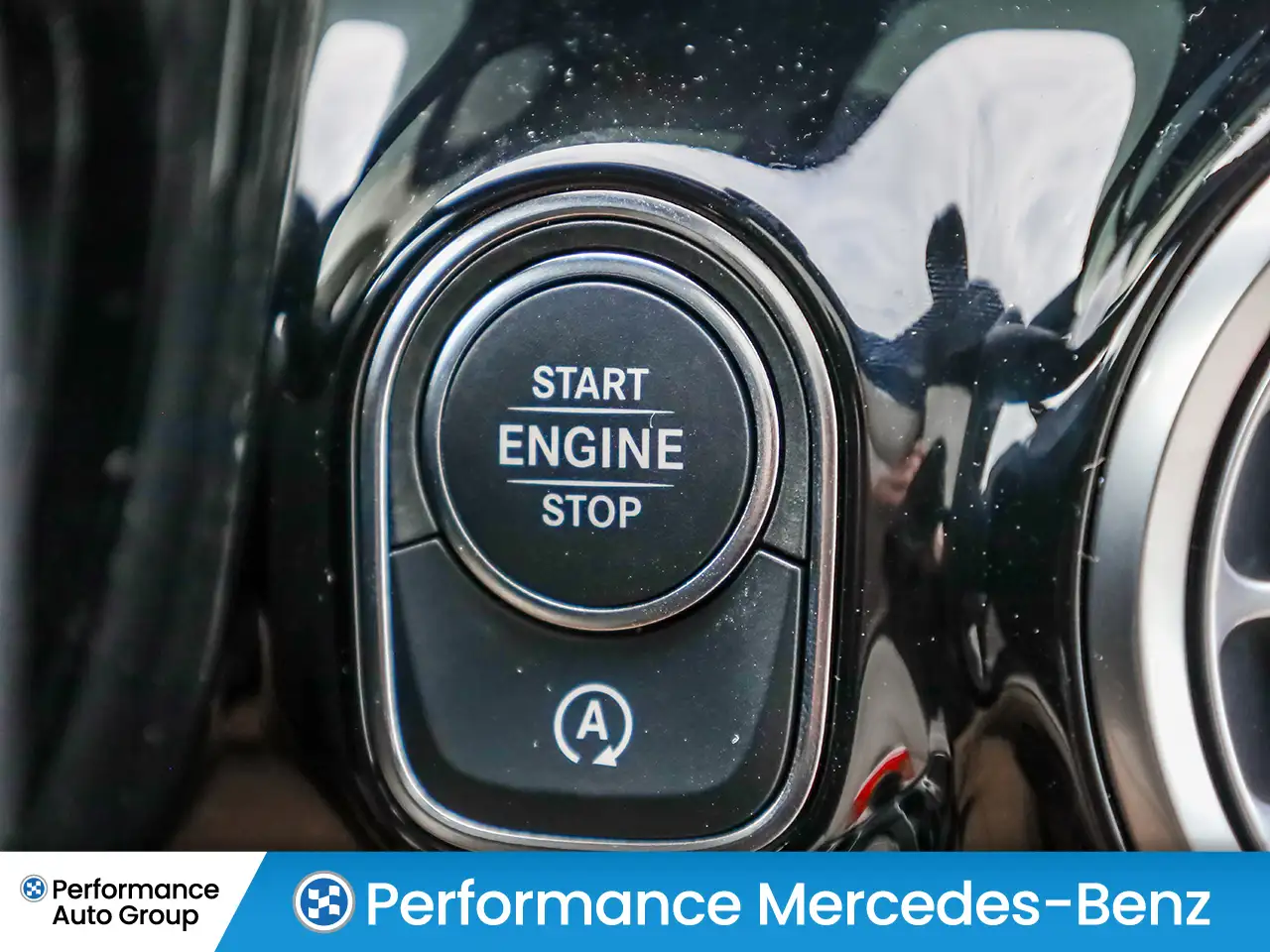 Mercedes-Benz GLA снимка Mercedes-Benz GLA