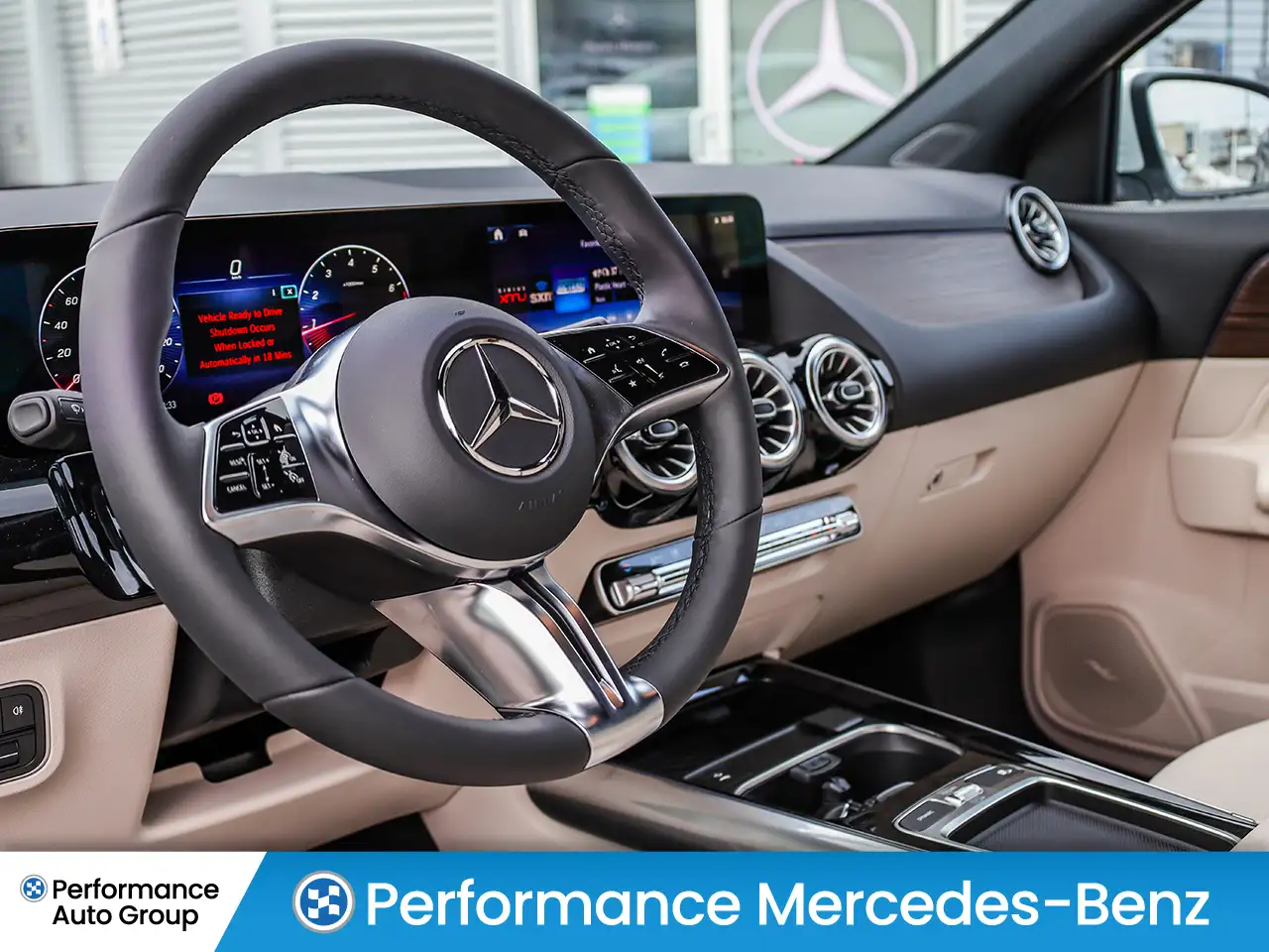 Mercedes-Benz GLA снимка Mercedes-Benz GLA