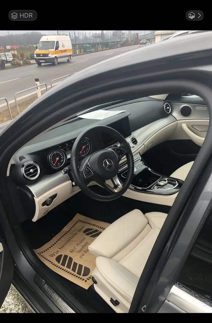 Mercedes-Benz E 220 9G-TRONIC Avantgarde - 1