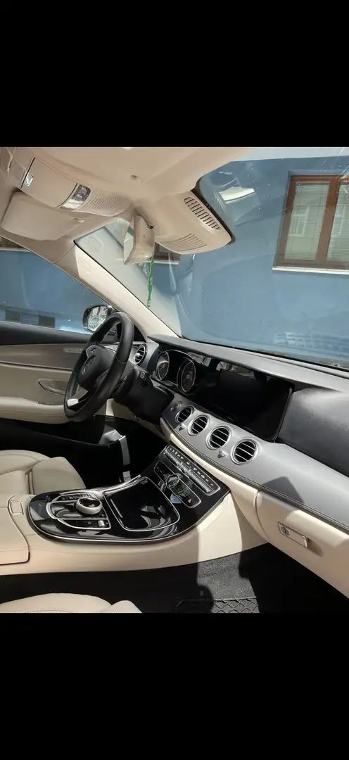 Mercedes-Benz E 220 9G-TRONIC Avantgarde - 2