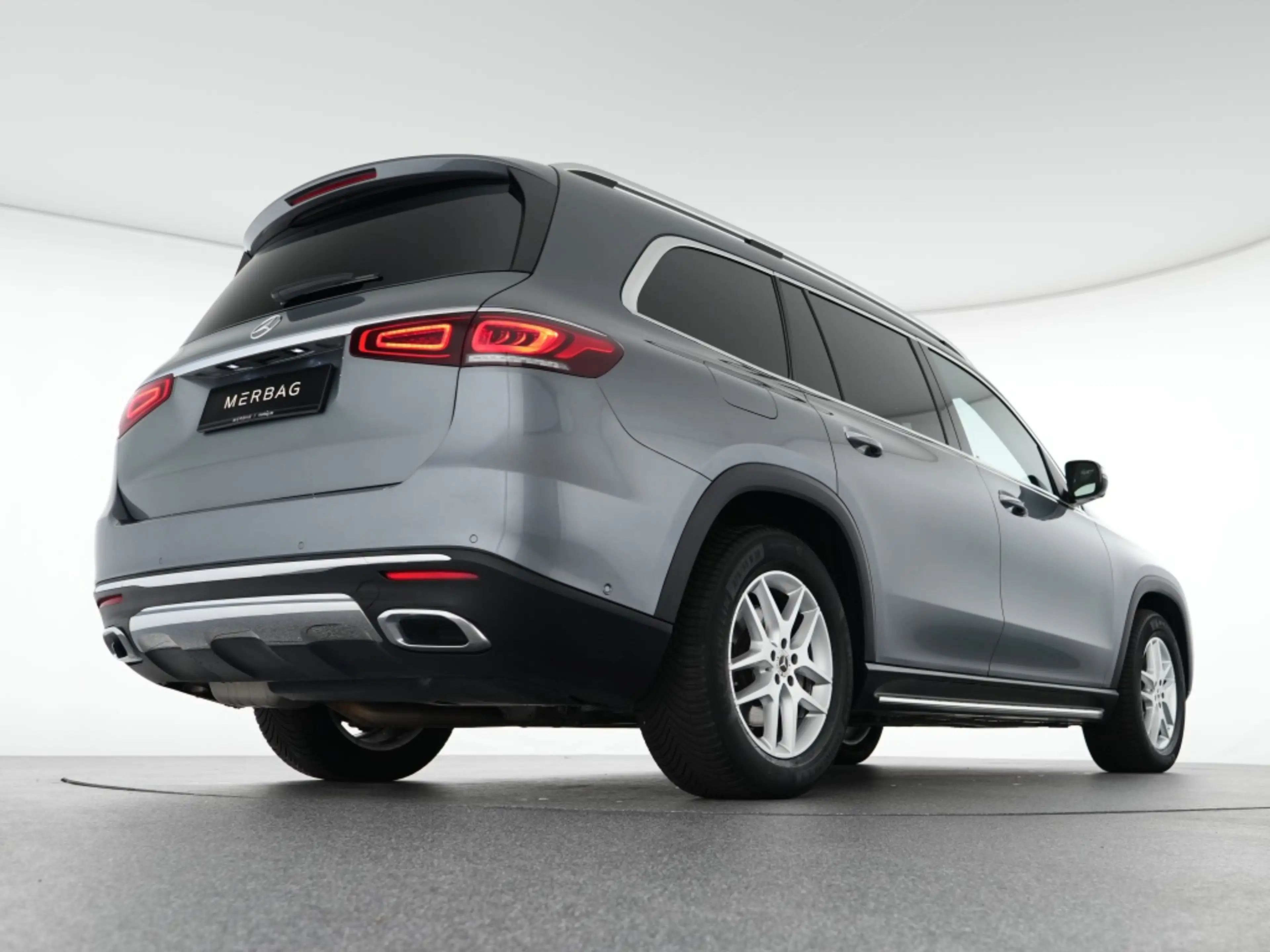 Mercedes-Benz GLS 350 d 4M Pano Airmatic Multibeam 360° Memory — photo 9