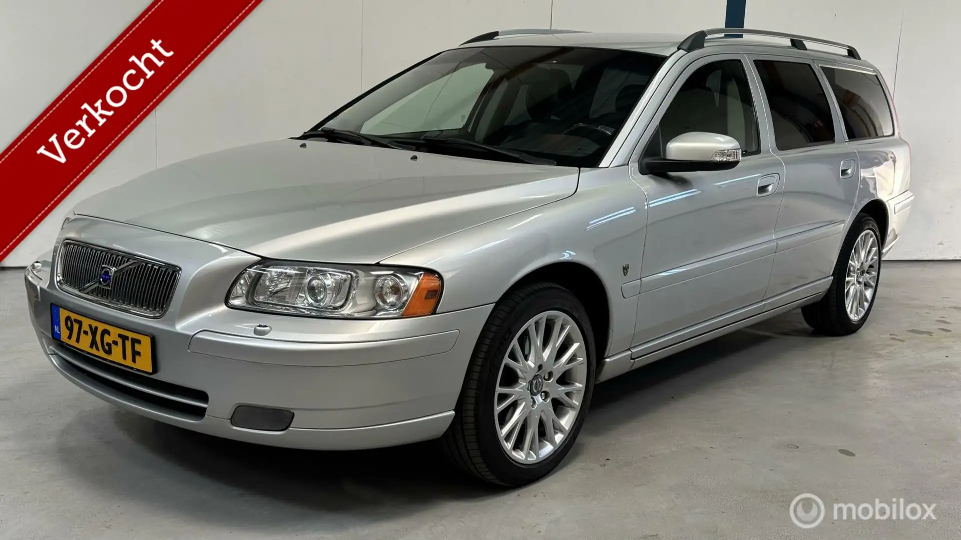 Volvo V70 2.4 Edition Sport DEALER HISTORIE/ZEER GOEDE STAAT Grigio - 1