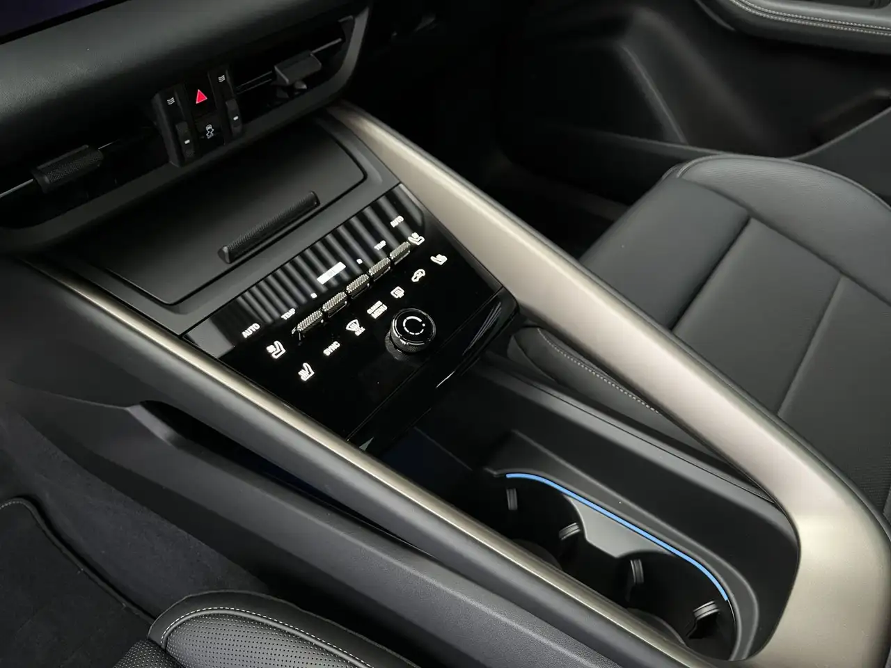 Porsche Macan Turbo Pano., Sport Chrono, Head-Up, Privac 14