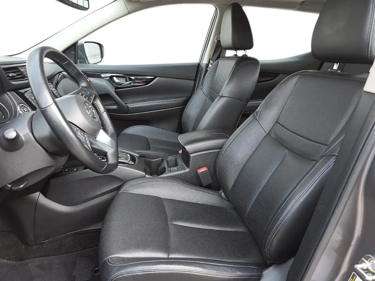 Nissan Qashqai снимка Nissan Qashqai