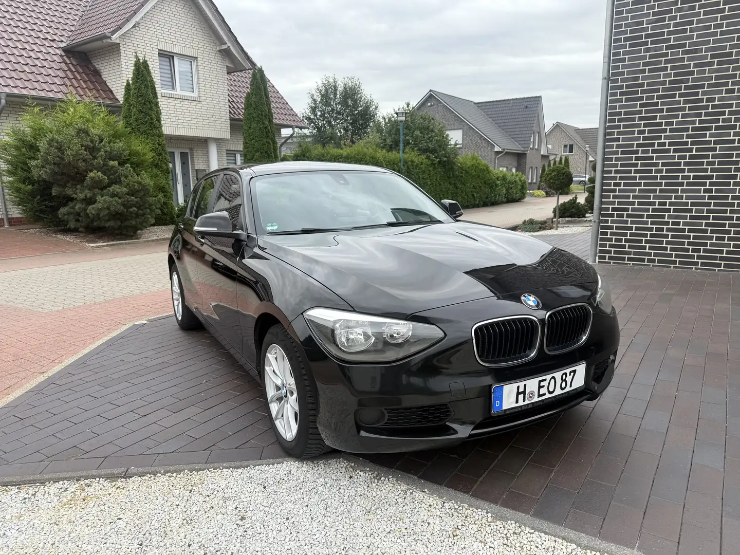 BMW 120 120d Aut. - 1