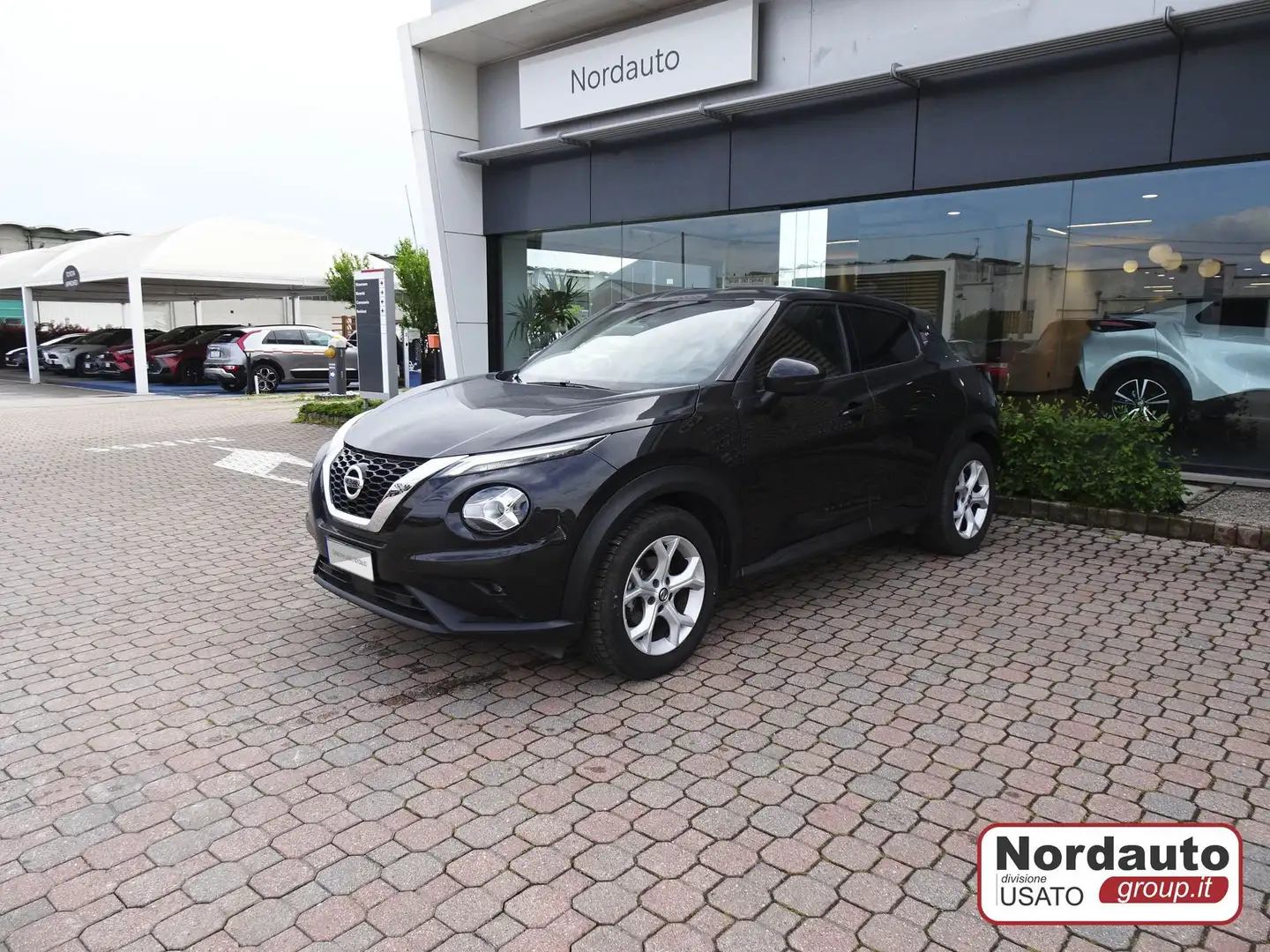 Nissan Juke Juke 1.0 DIG-T 114 CV N-Connecta Grigio - 1