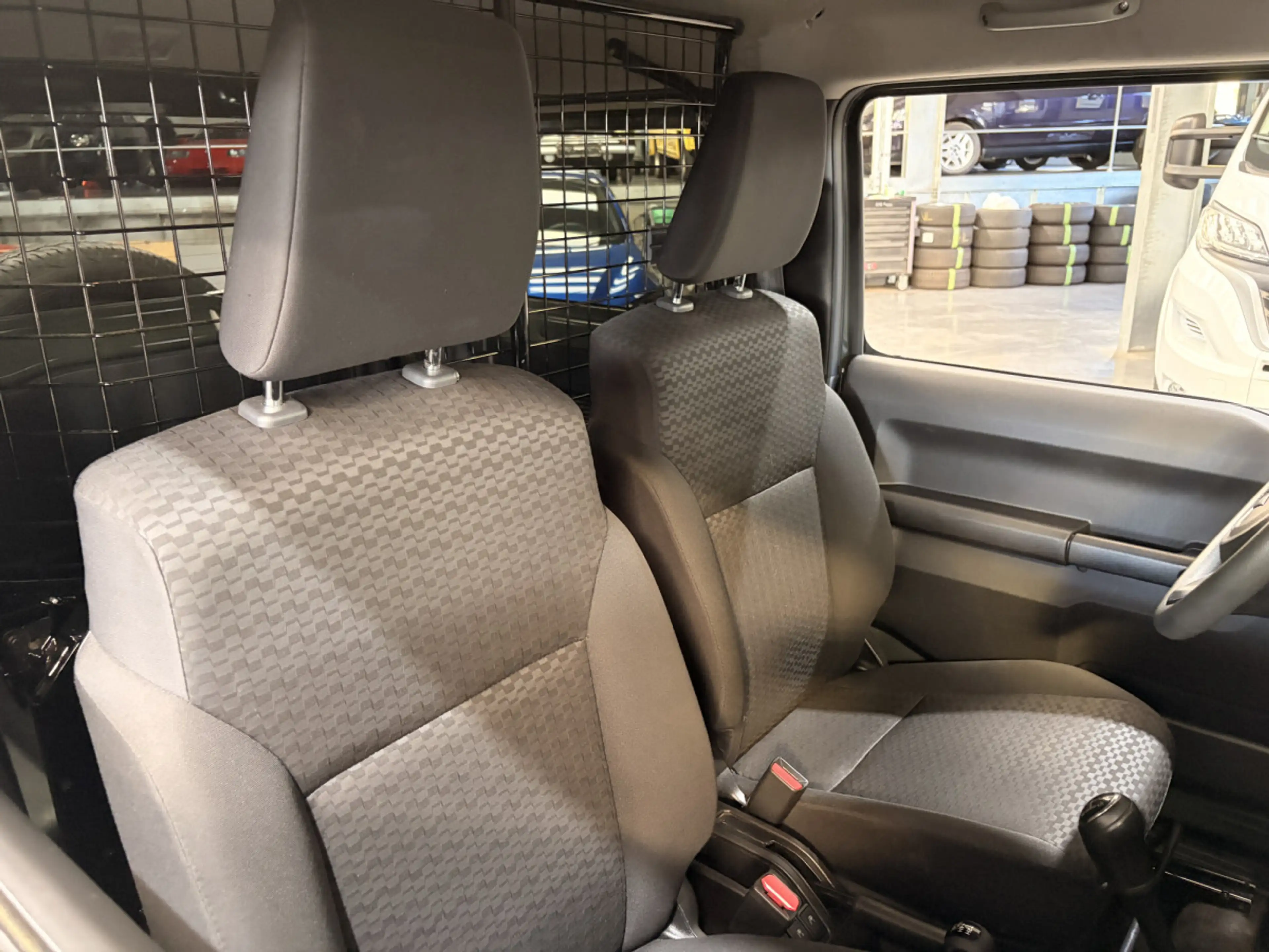 Suzuki Jimny 1.5 Allgrip 102HP — photo 11