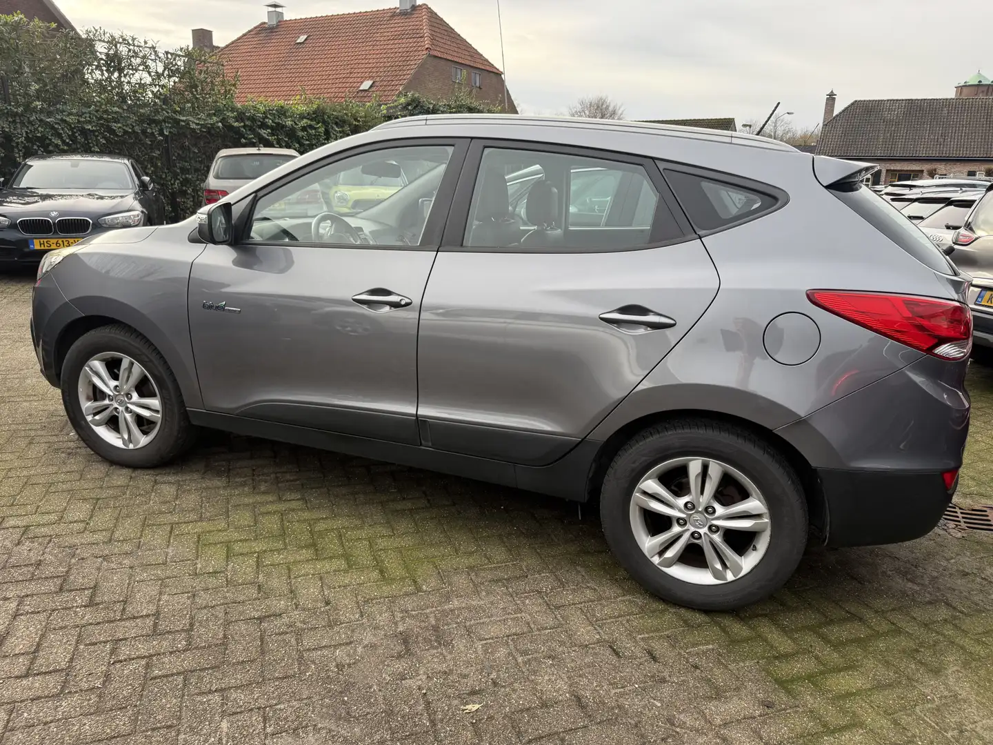Hyundai iX35 1.7 CRDi Grijs - 2