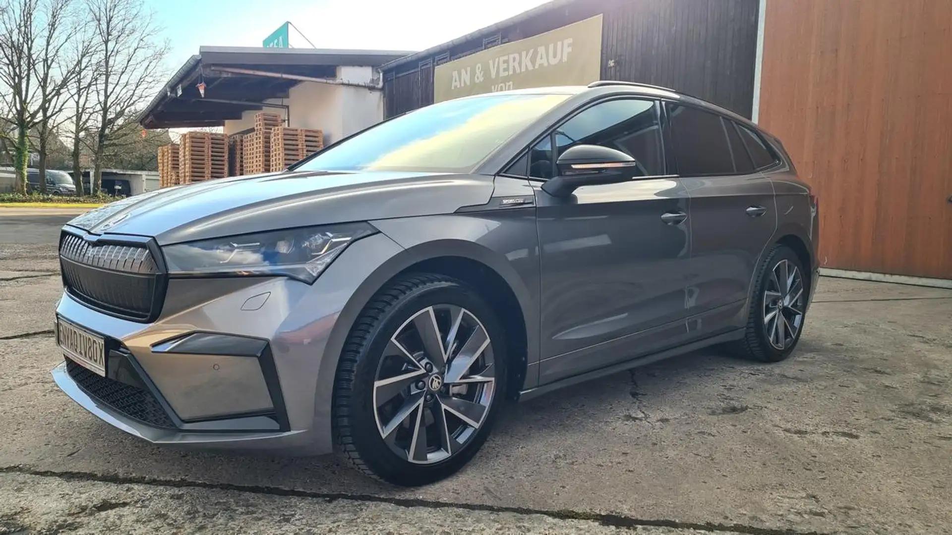 Skoda Enyaq 80 X  4WD 20 Zoll  Sportline AHK Matrix Gris - 1