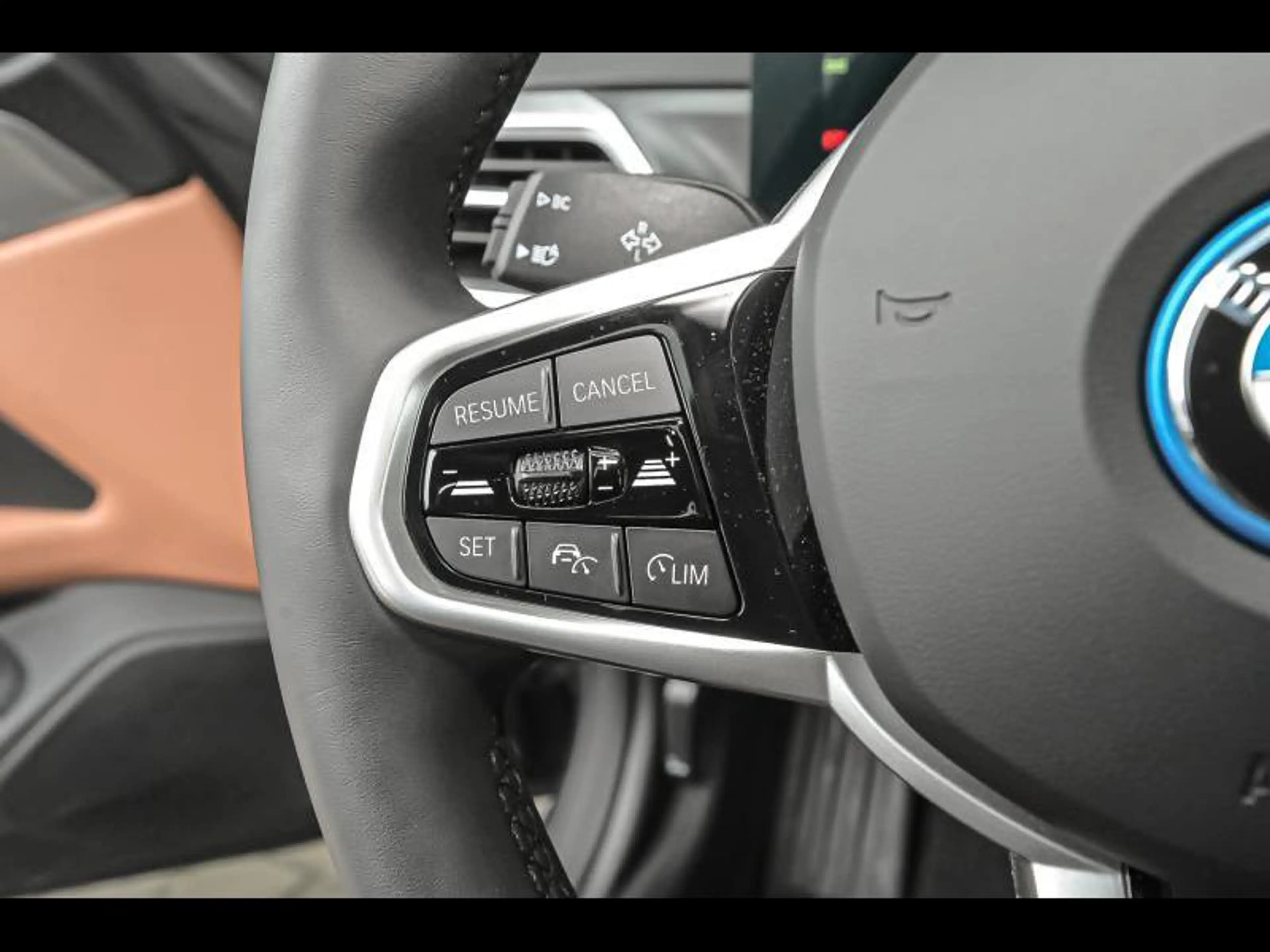 BMW i4 eDrive40 M Sportpakket Pro — photo 17