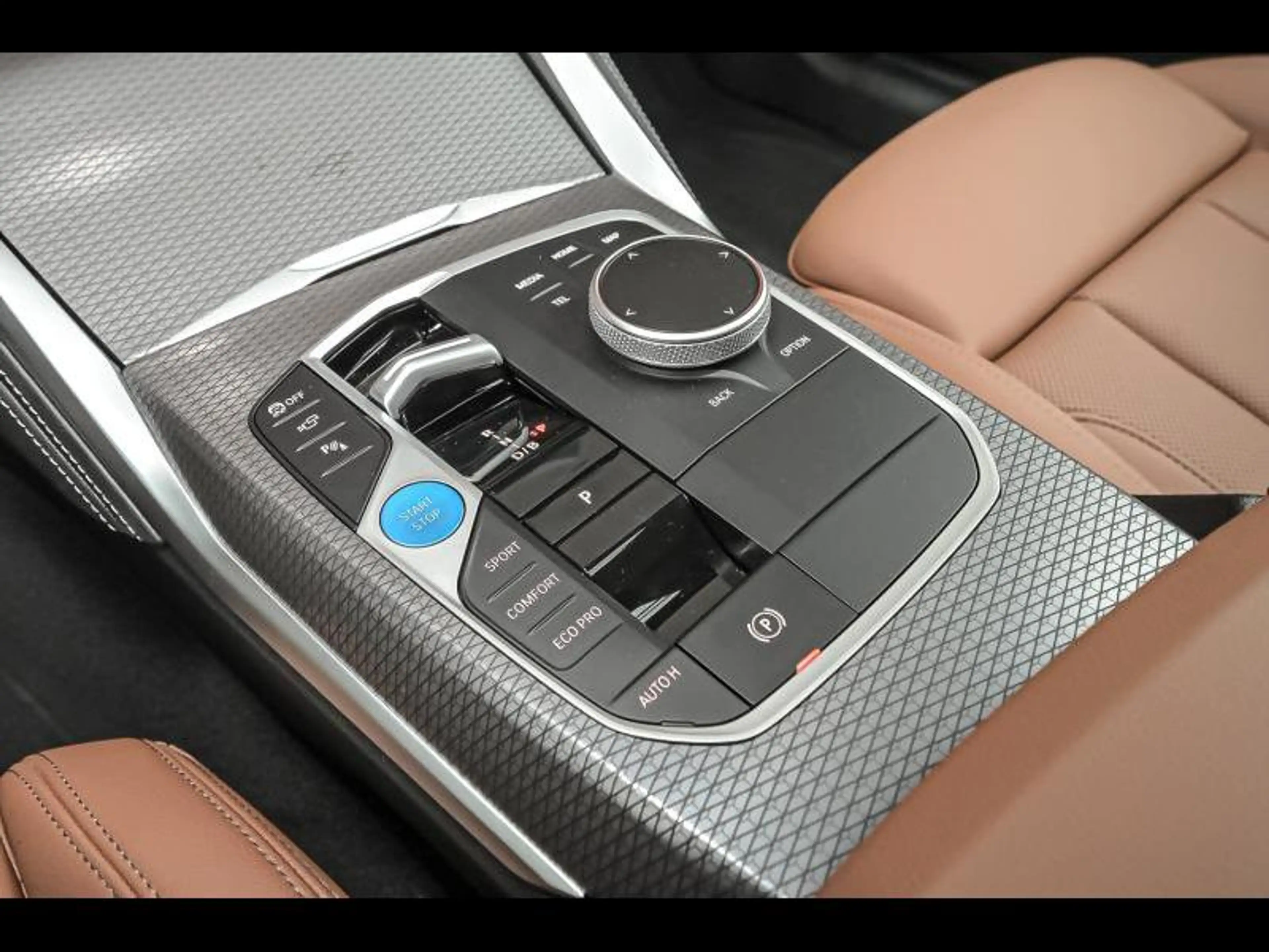 BMW i4 eDrive40 M Sportpakket Pro — photo 11