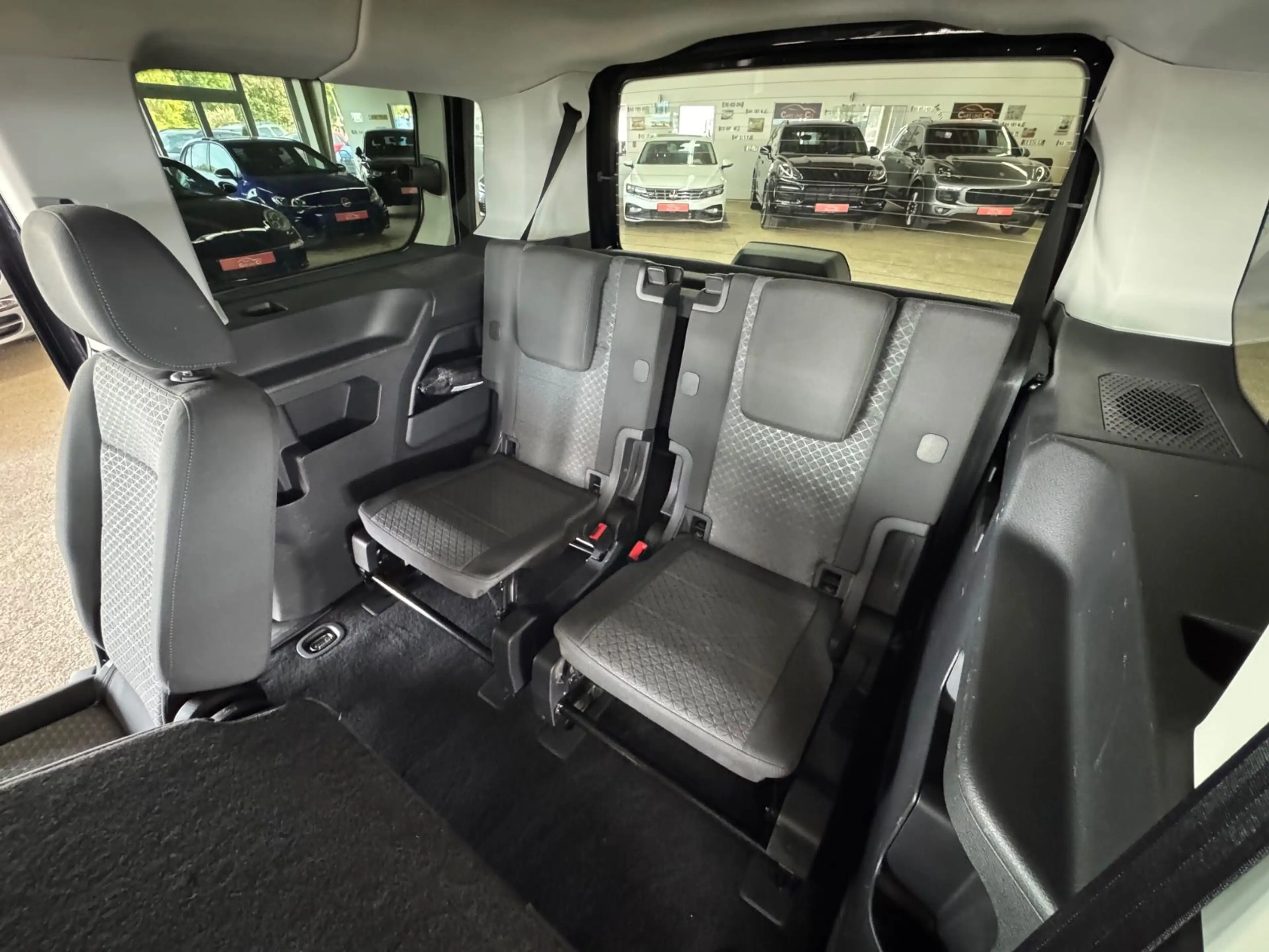 Ford Tourneo Connect Grand Tourneo Connect ATG 7Sitz *AHK*PAN*ACC*APP — photo 12