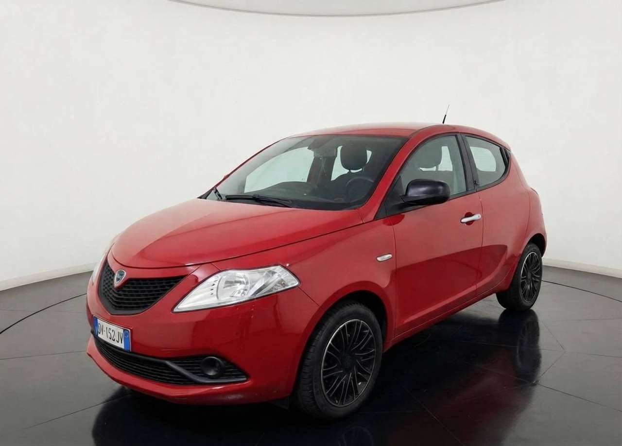 Lancia Ypsilon 1.0 firefly hybrid Gold s&s