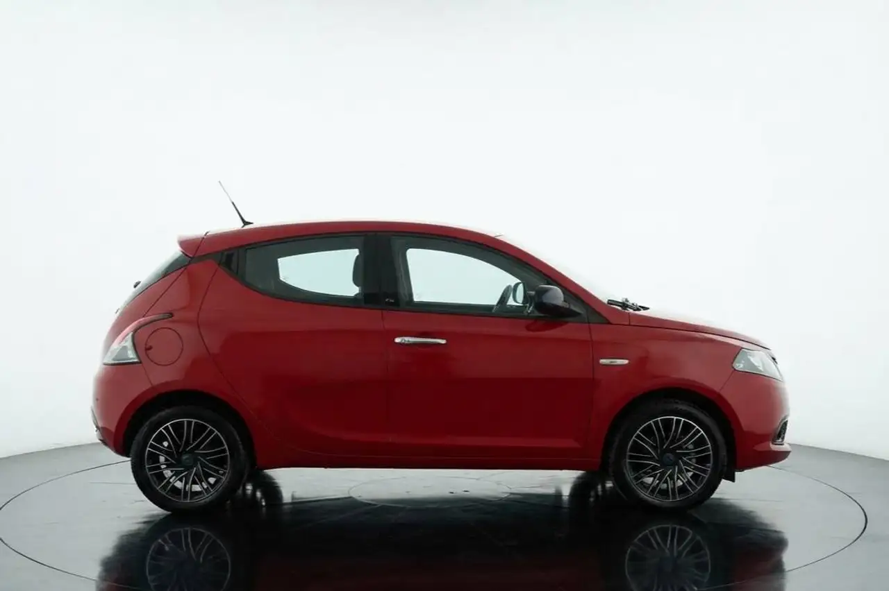 Lancia Ypsilon 2022 — фото 7