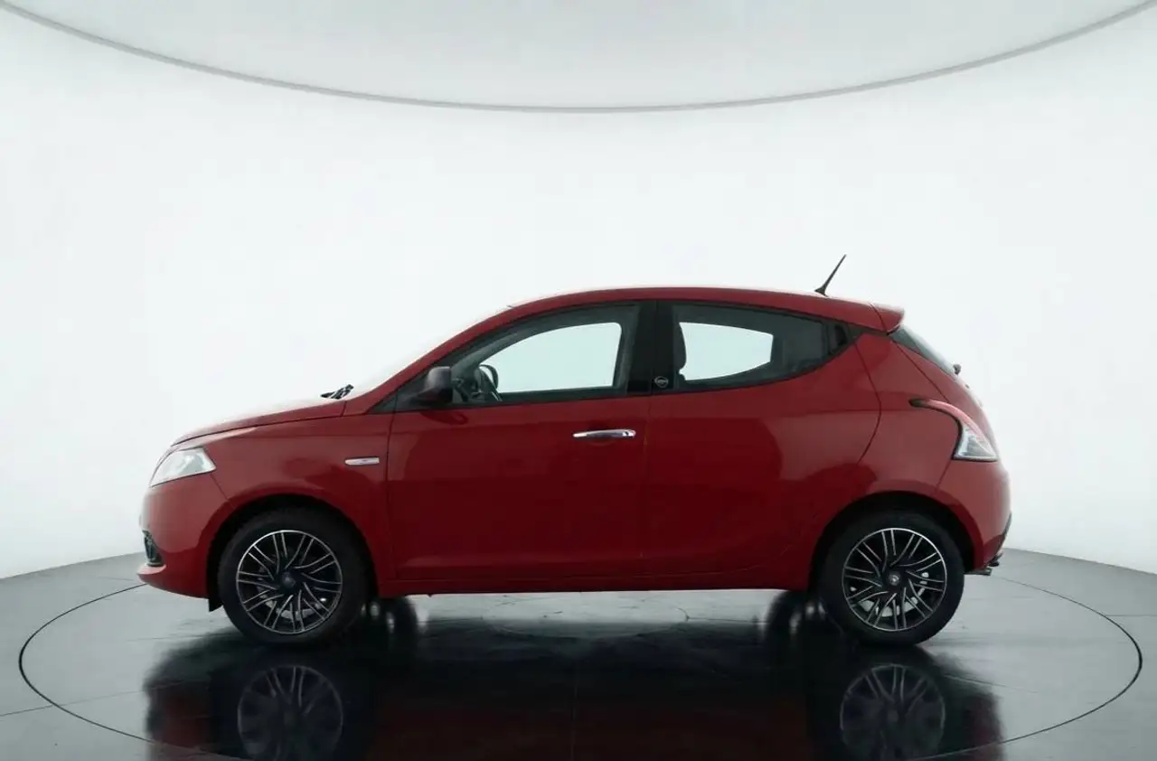 Lancia Ypsilon 2022
