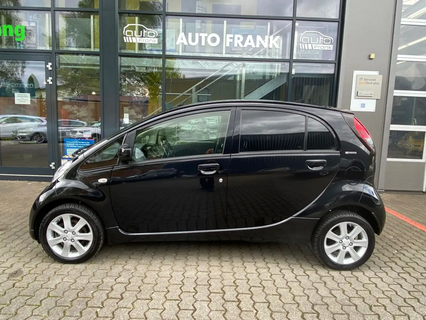 Peugeot iOn /1.Hd/NSW/wenig Kilometer/Standheizung crna - 2