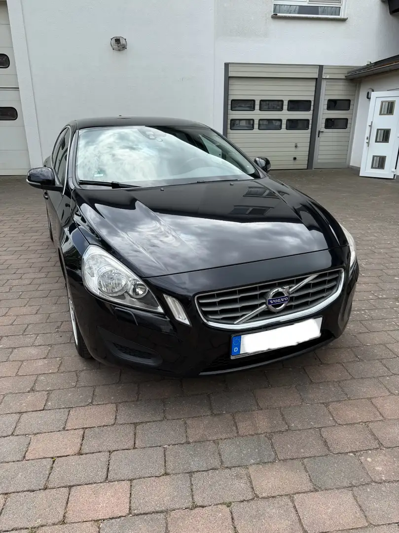 Volvo S60 D3 Service neu Zahnriemen neu Langstrecke Schwarz - 2