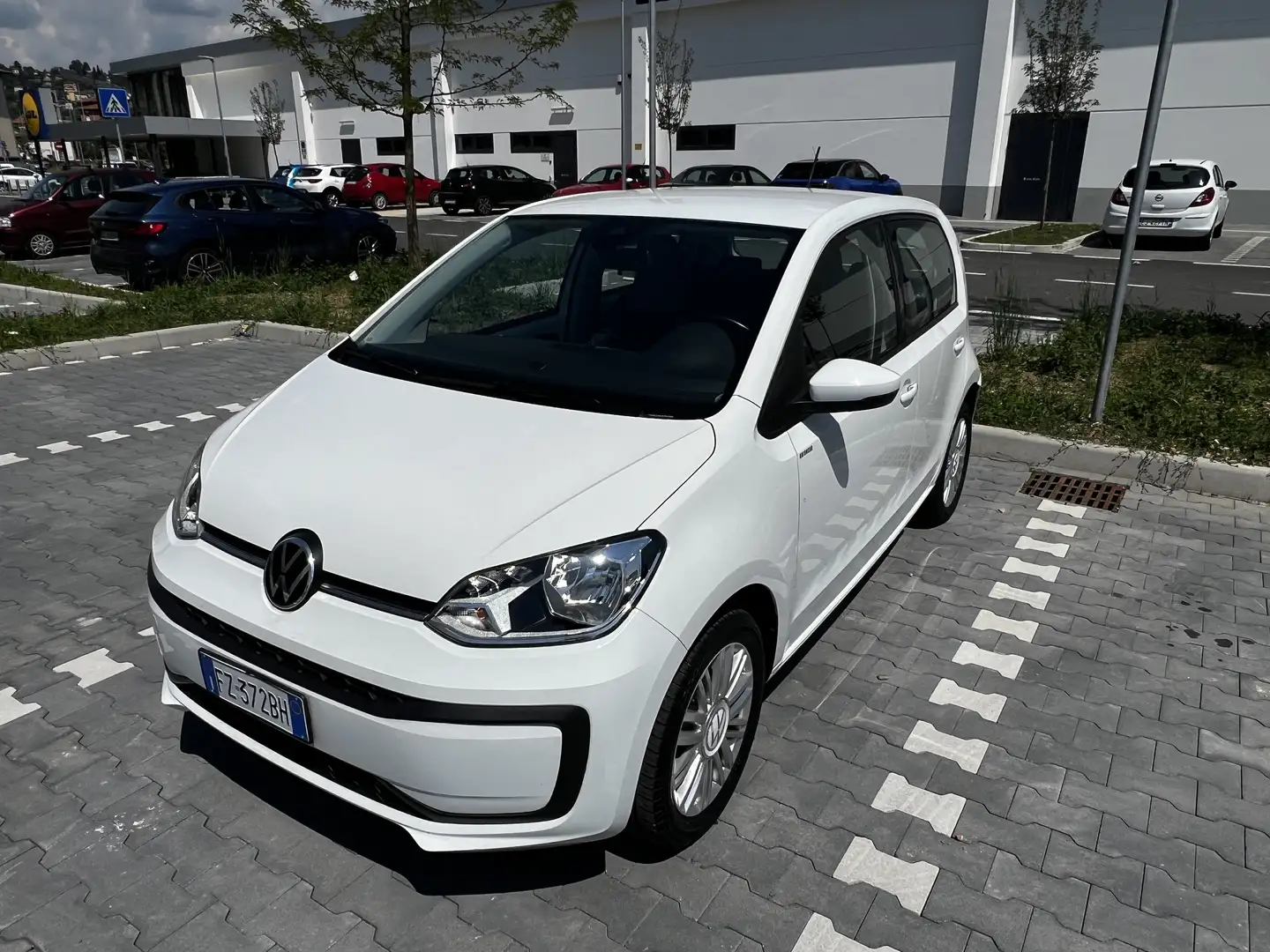 Volkswagen up! 5p 1.0 eco Move 68cv my20 - 1