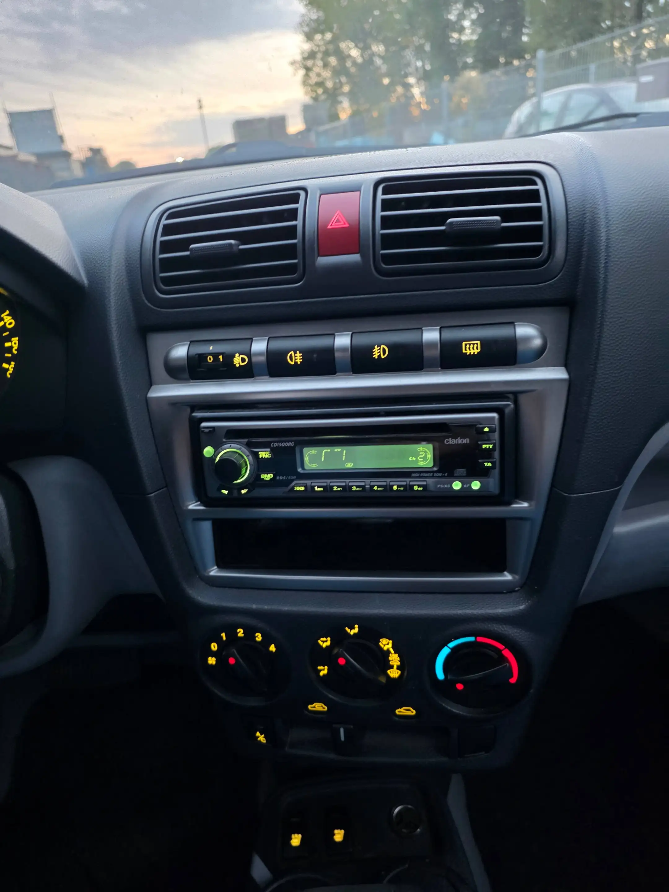 Kia Picanto 1.1 EX — photo 11