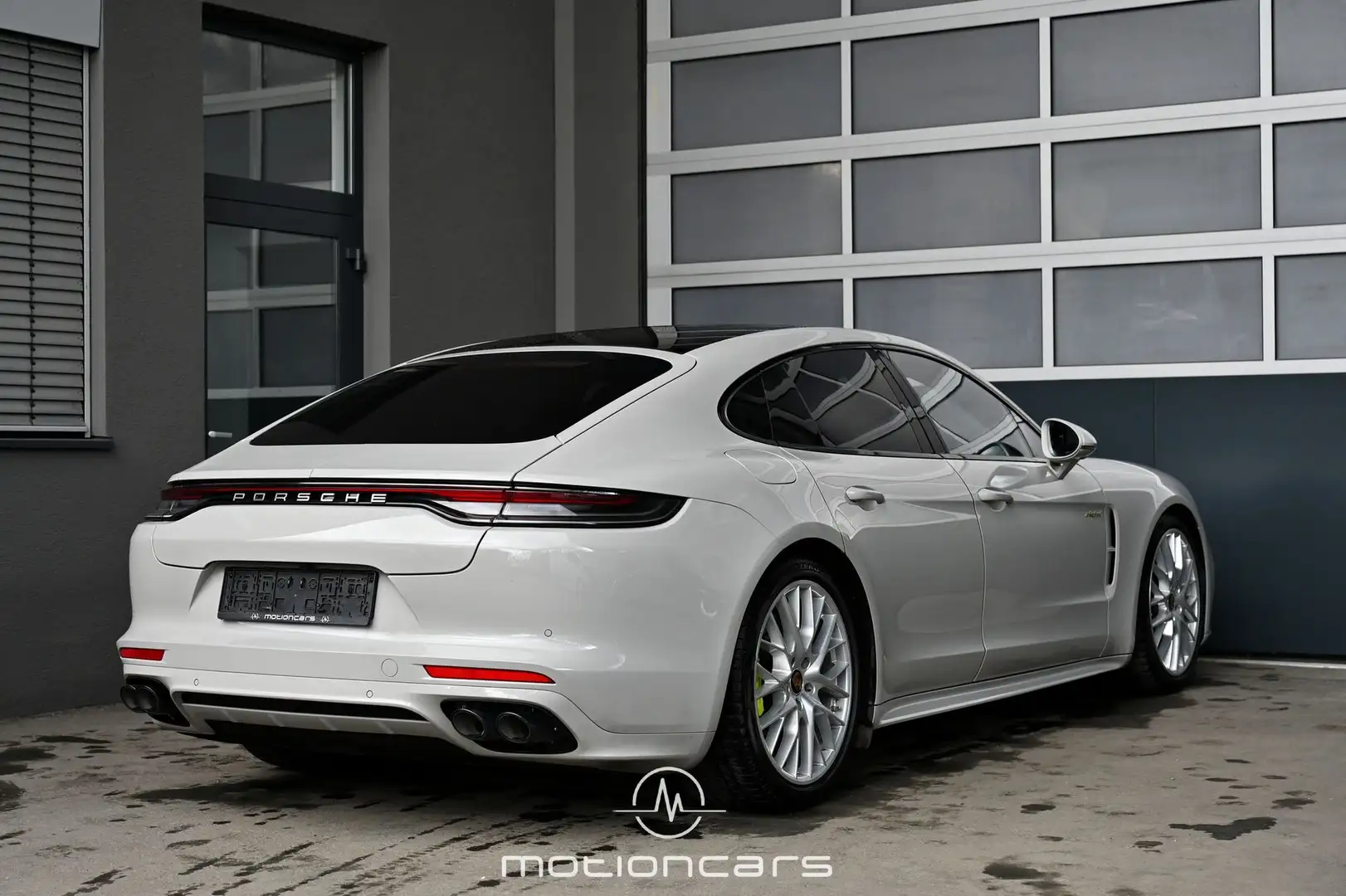 Porsche Panamera 4.0 Turbo S E-Hybrid Szary - 2