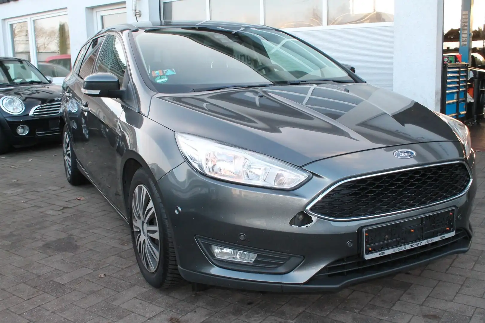 Ford Focus Turnier Business *Zahnriemen NEU* Grau - 1